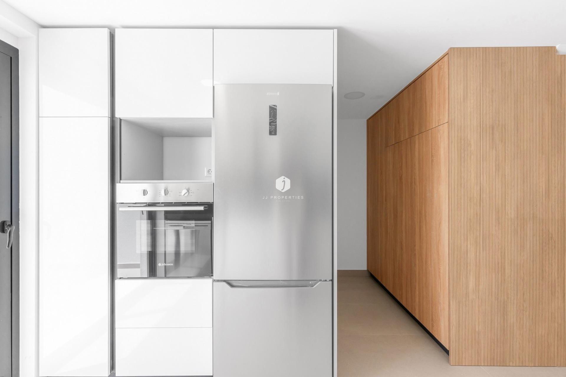 Nowy budynek - Szalet -
Rafal - pueblo