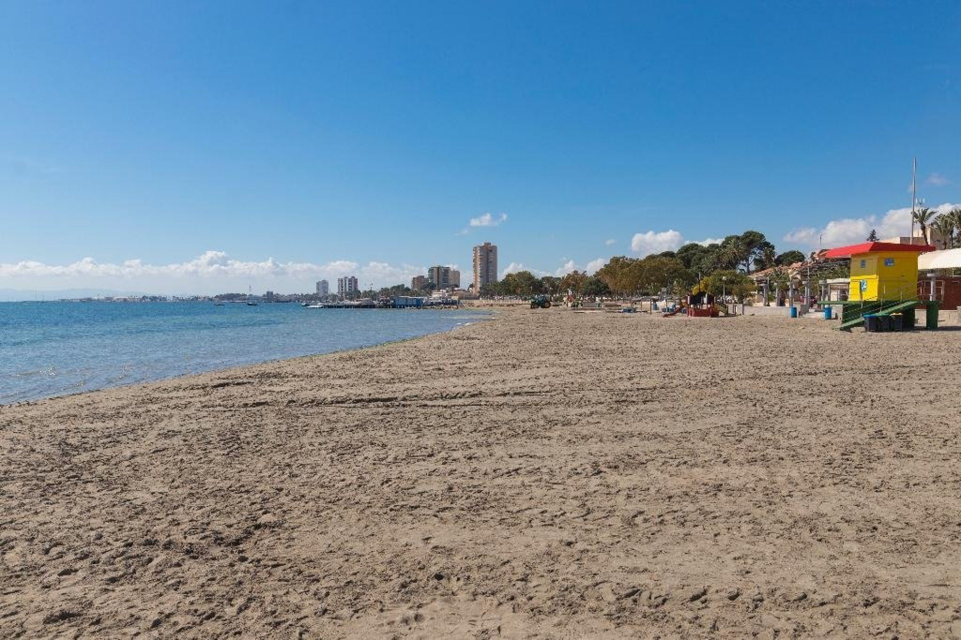 Nowy budynek - Szalet -
San Javier - Santiago De La Ribera