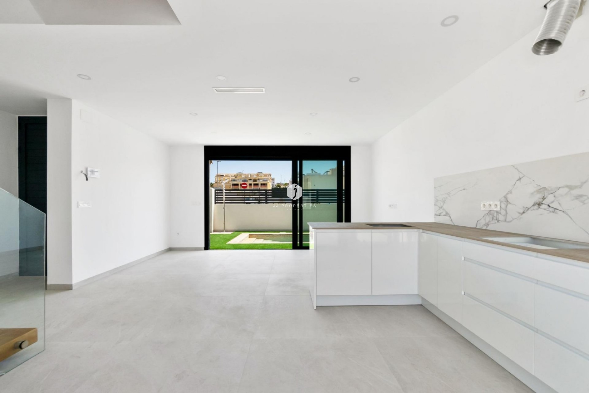 Nowy budynek - Villa -
Benijofar