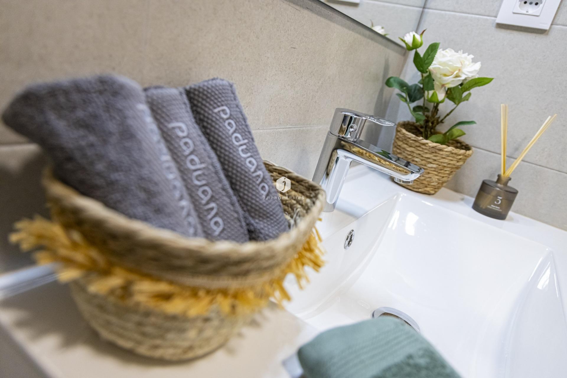 Obra nueva - Apartamento / piso -
La Manga del Mar Menor - La Manga