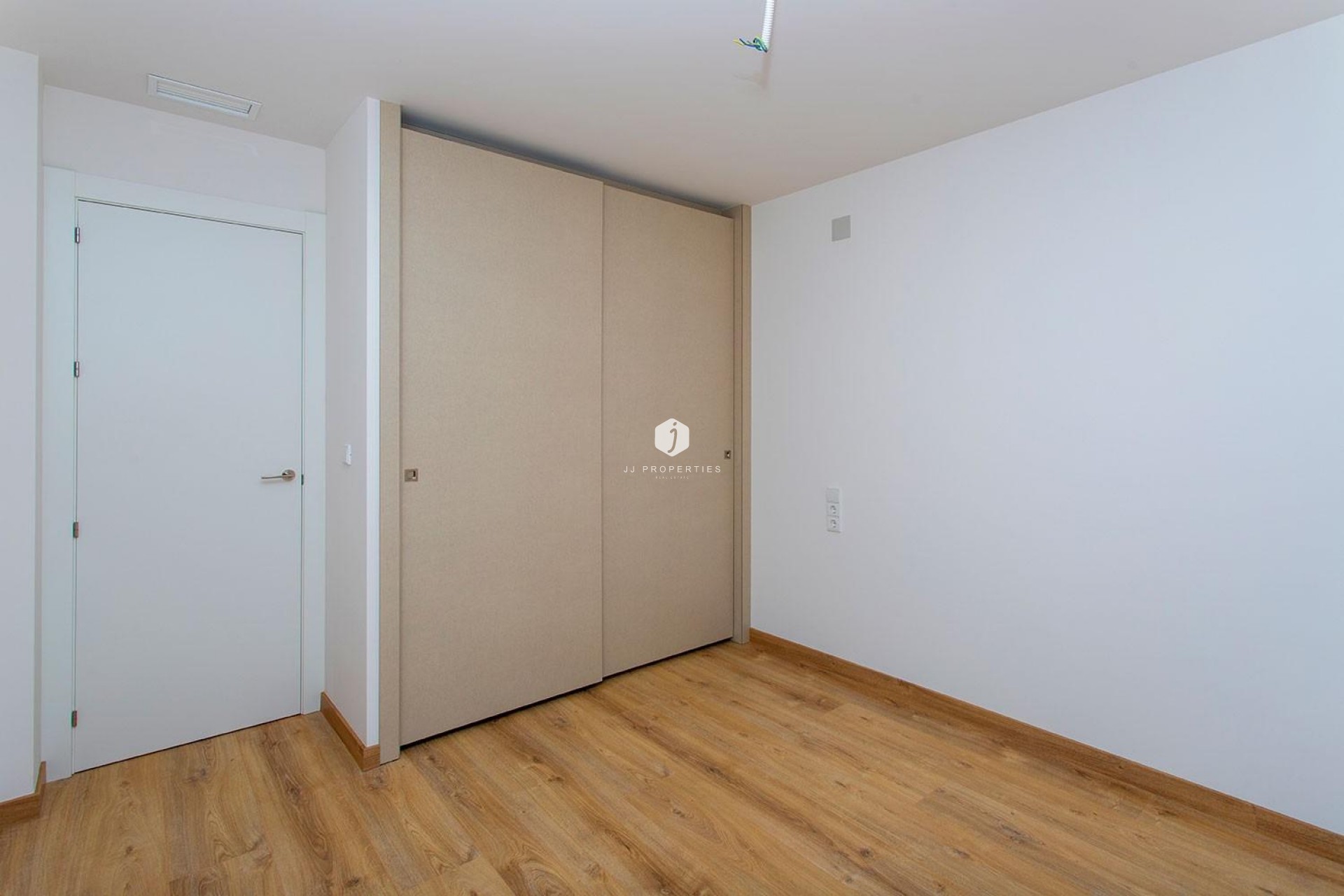 Obra nueva - Bungalow -
Hondón de las Nieves - El Salero