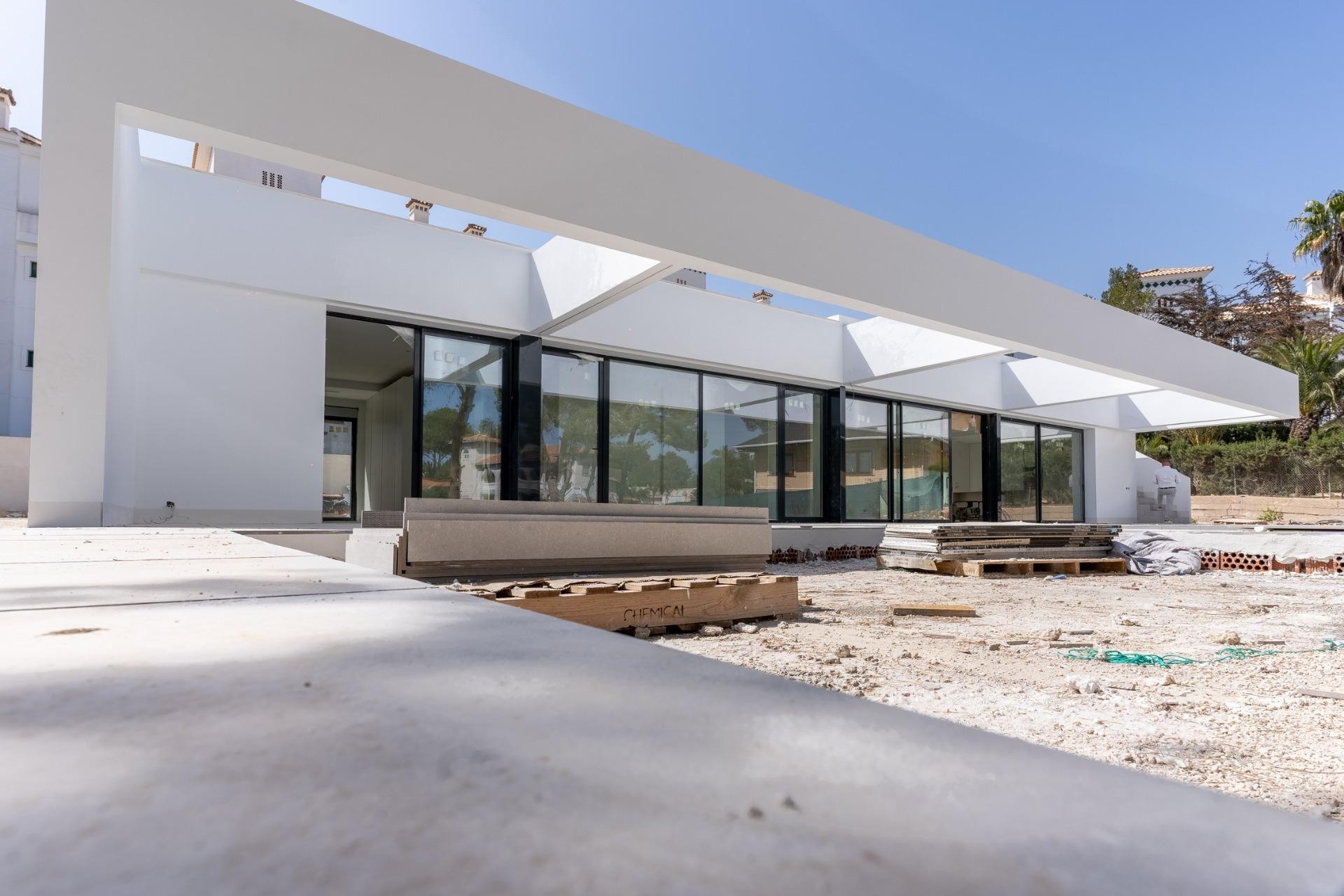 Obra nueva - Chalet -
Orihuela Costa - Las Filipinas