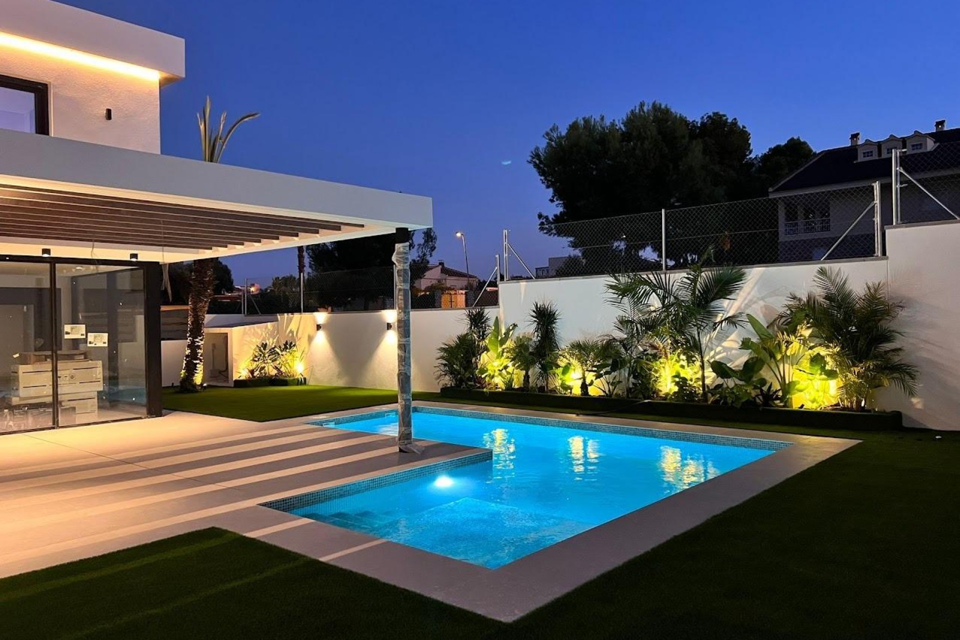 Obra nueva - Chalet -
Orihuela Costa - Montezenia