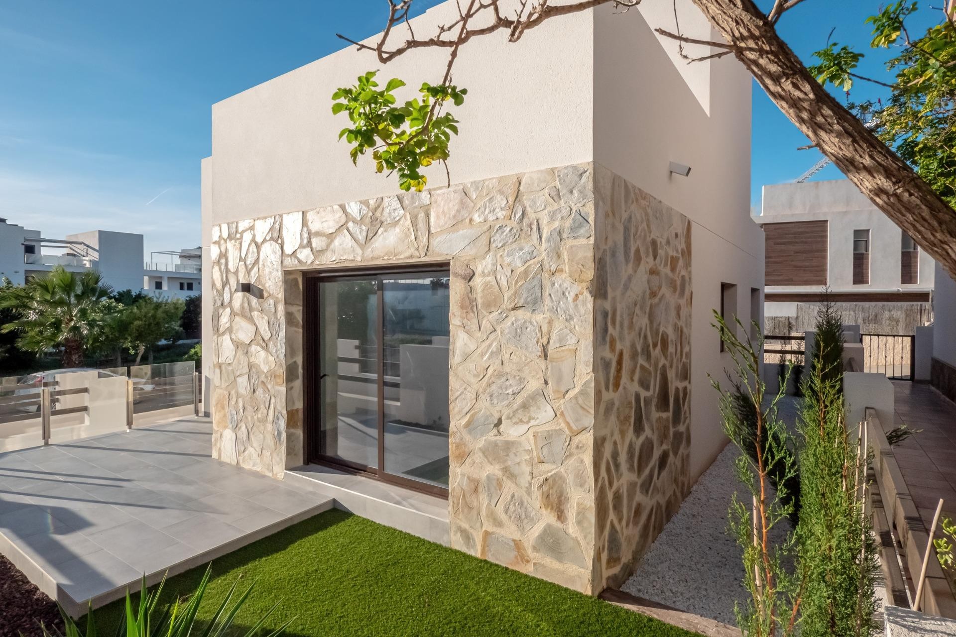 Obra nueva - Chalet -
Orihuela Costa - PAU 8