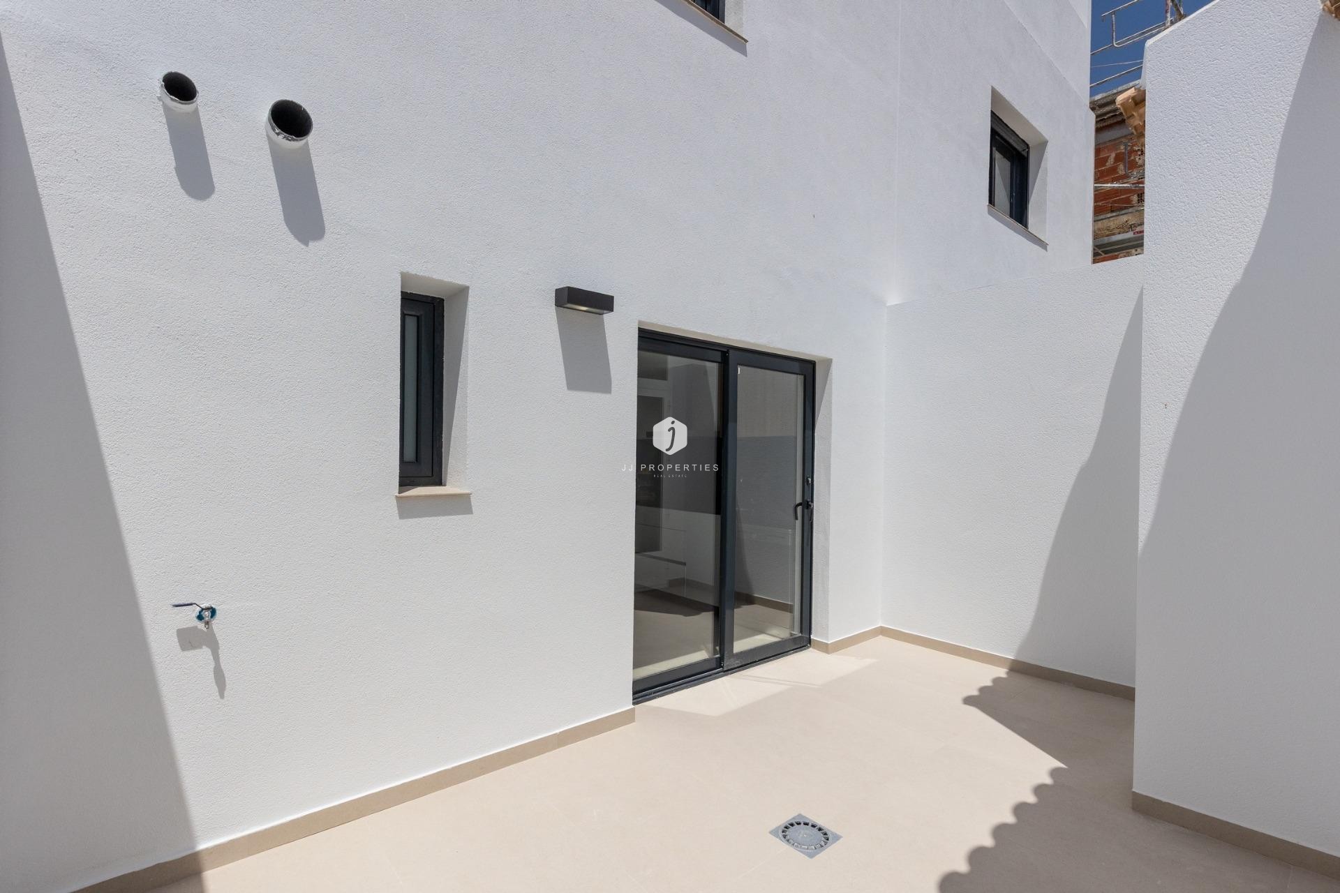 Obra nueva - Chalet -
Rafal - pueblo