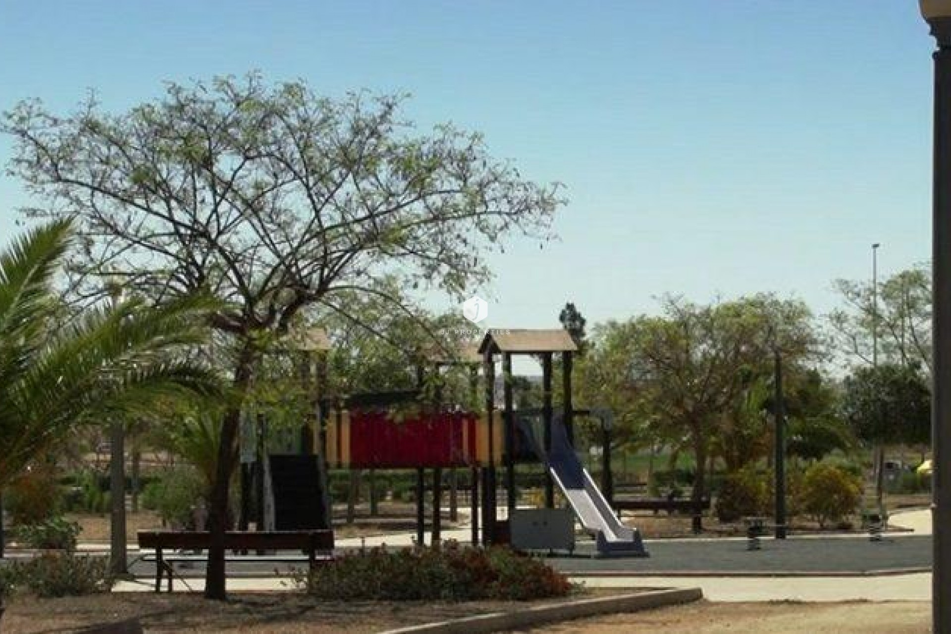 Obra nueva - Duplex -
Los Montesinos - La herrada