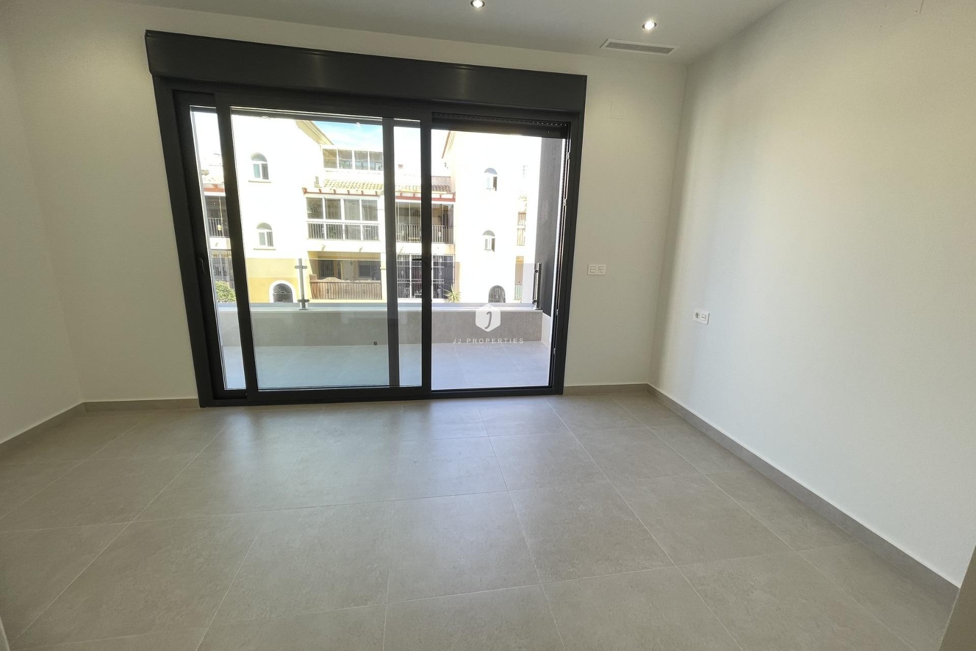 Obra nueva - Villa -
Almoradí - Heredades