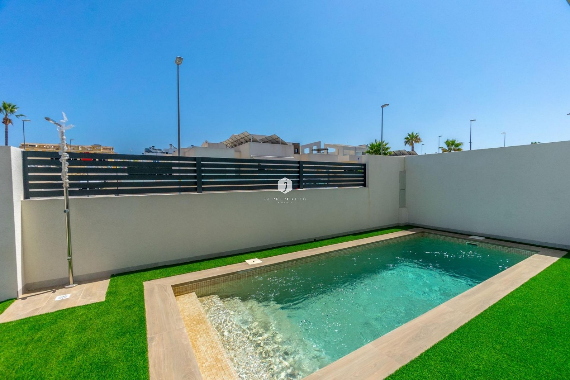 Obra nueva - Villa -
Benijofar