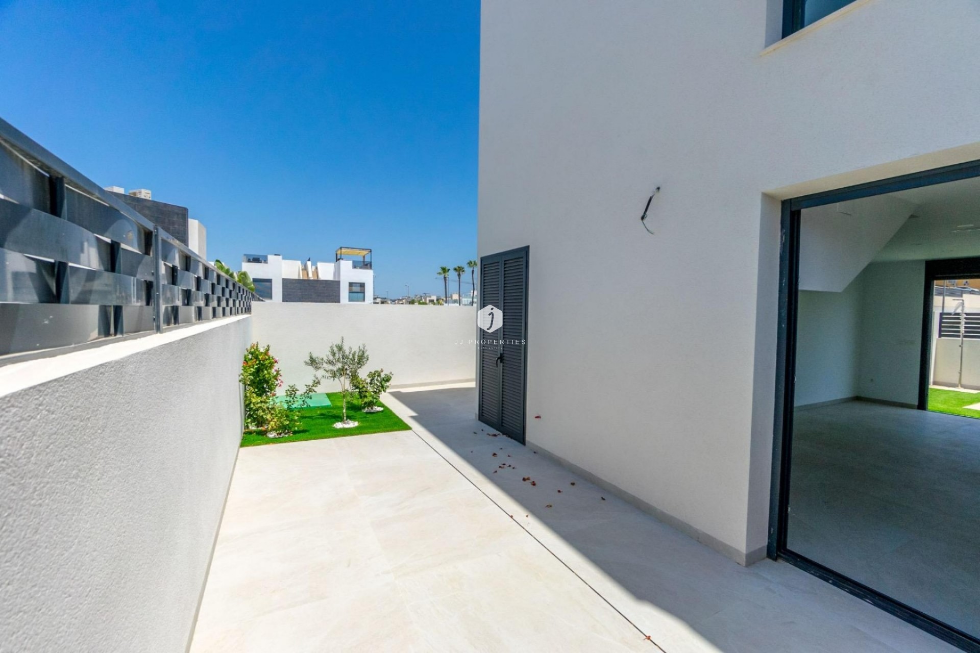 Obra nueva - Villa -
Benijofar