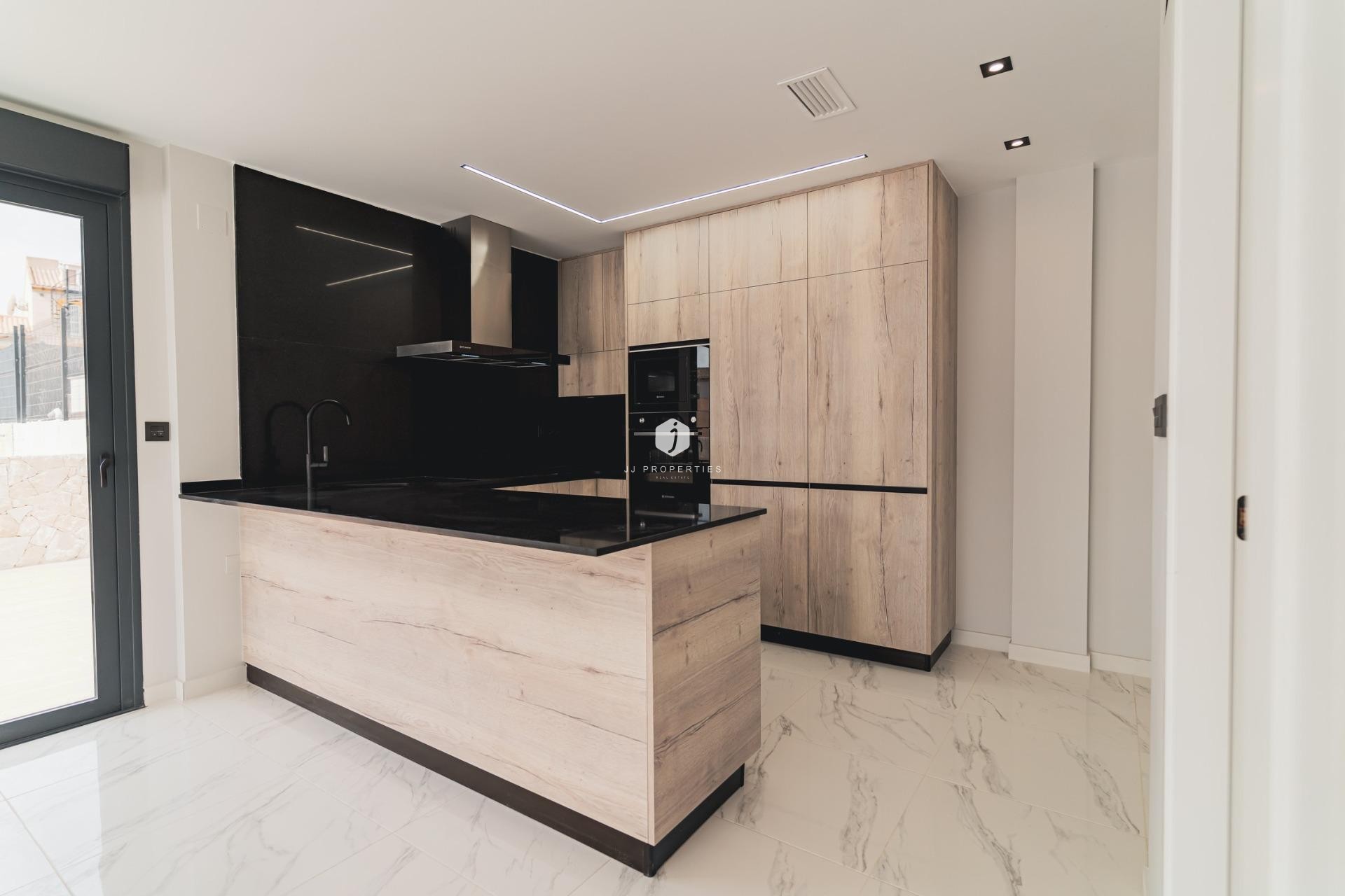 Obra nueva - Villa -
Orihuela Costa - Punta Prima