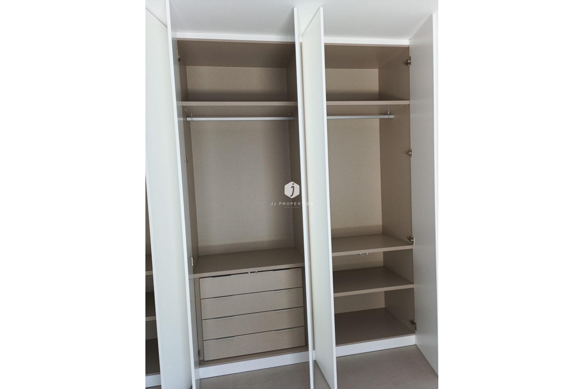 Obra nueva - Villa -
Pilar de la Horadada - Roda Golf
