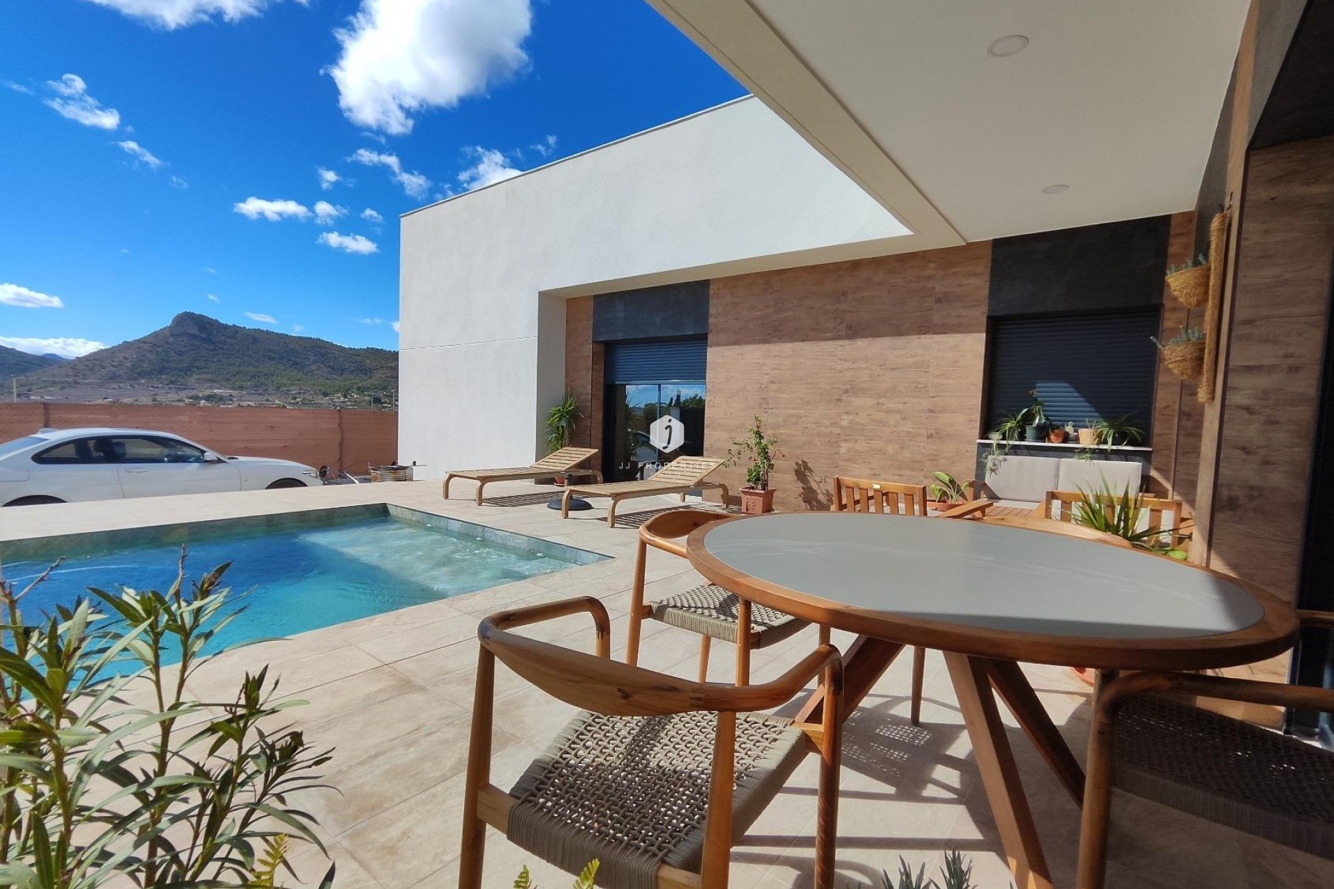 Obra nueva - Villa -
Pinoso - Lel