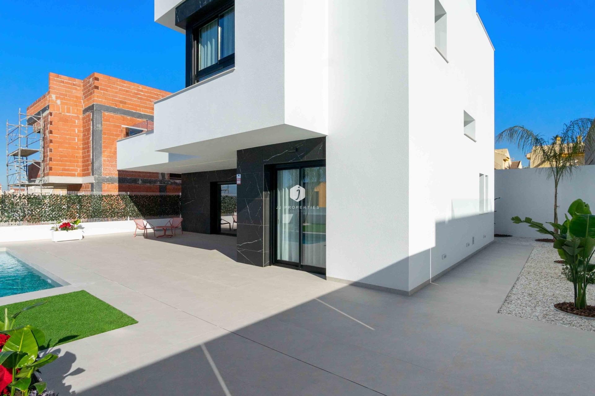 Obra nueva - Villa -
Rojales - Benimar