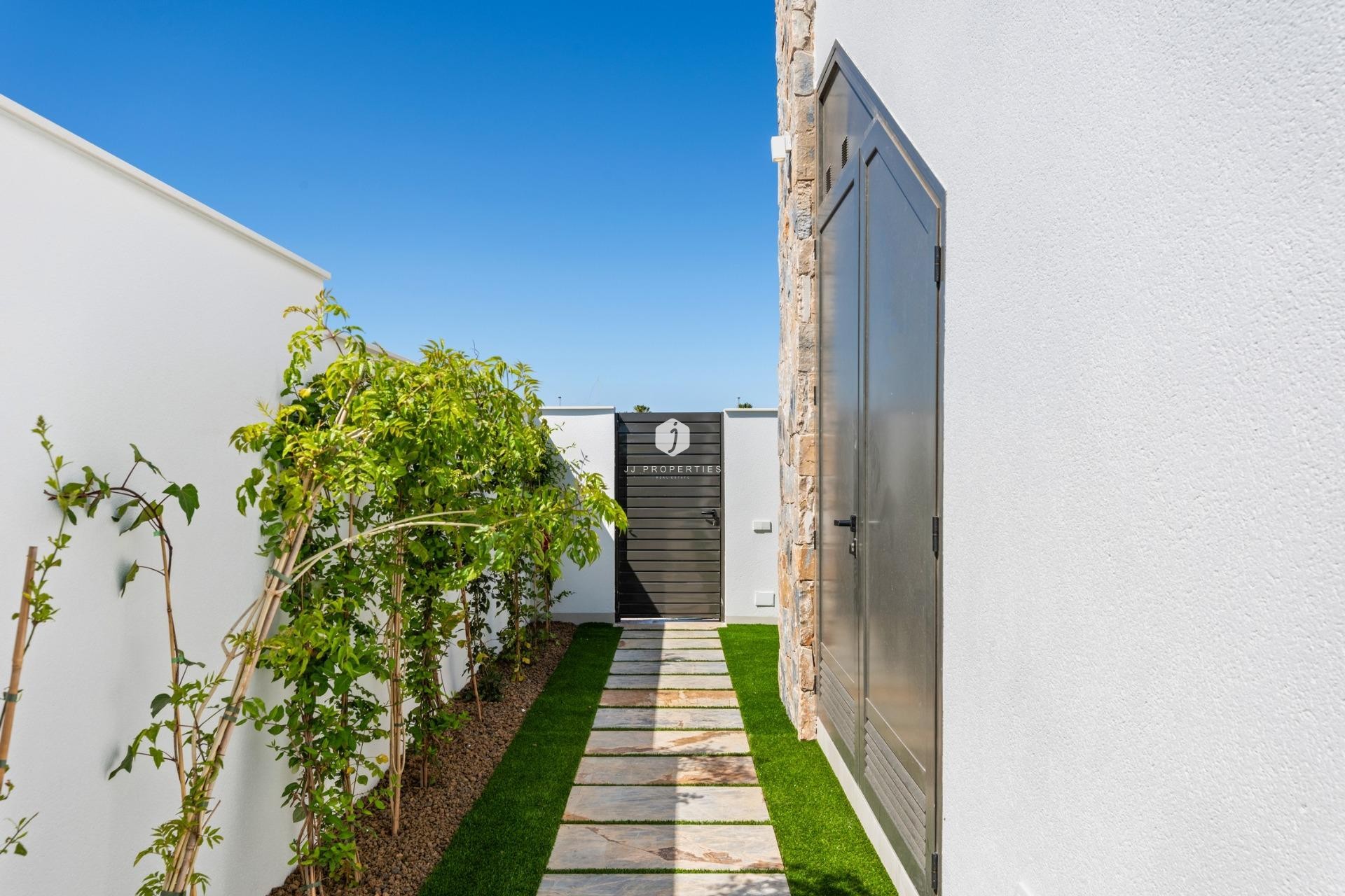 Obra nueva - Villa -
San Javier - Parque del doce