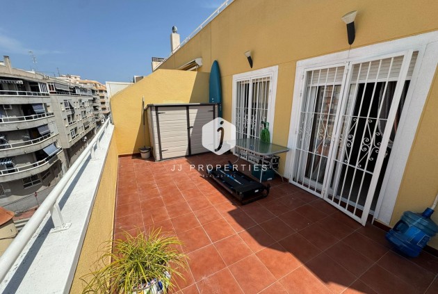 Penthouse - Aus zweiter Hand - Torrevieja -
                Estacion de autobuses