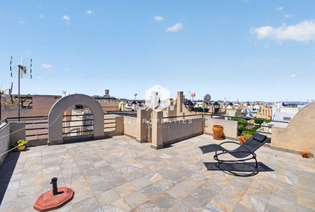 Penthouse - Resale - Torrevieja -
                Doña ines