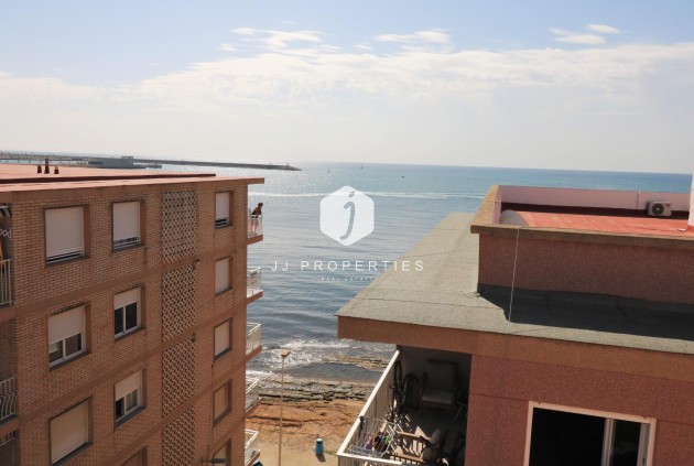 Penthouse - Tweedehands -
            Torrevieja - C-84183