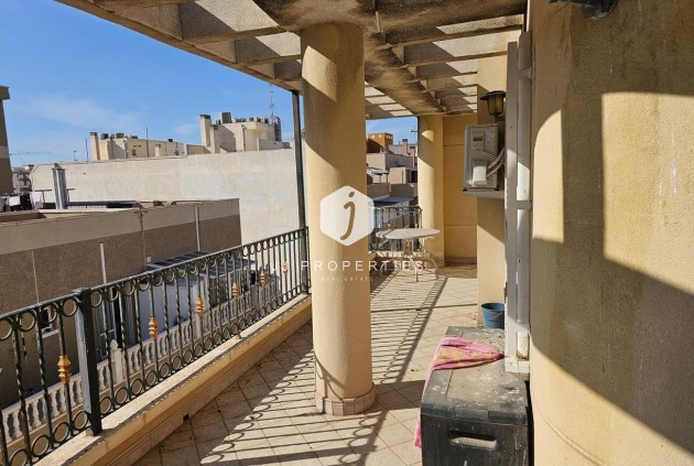 Penthouse - Tweedehands - Torrevieja -
                CENTRE