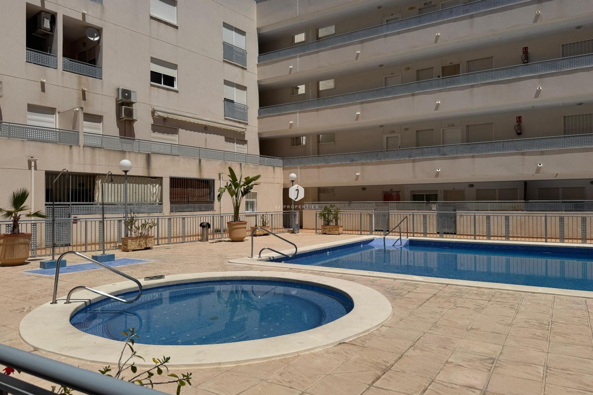 Resale - Apartment / flat -
Almoradí - Inland