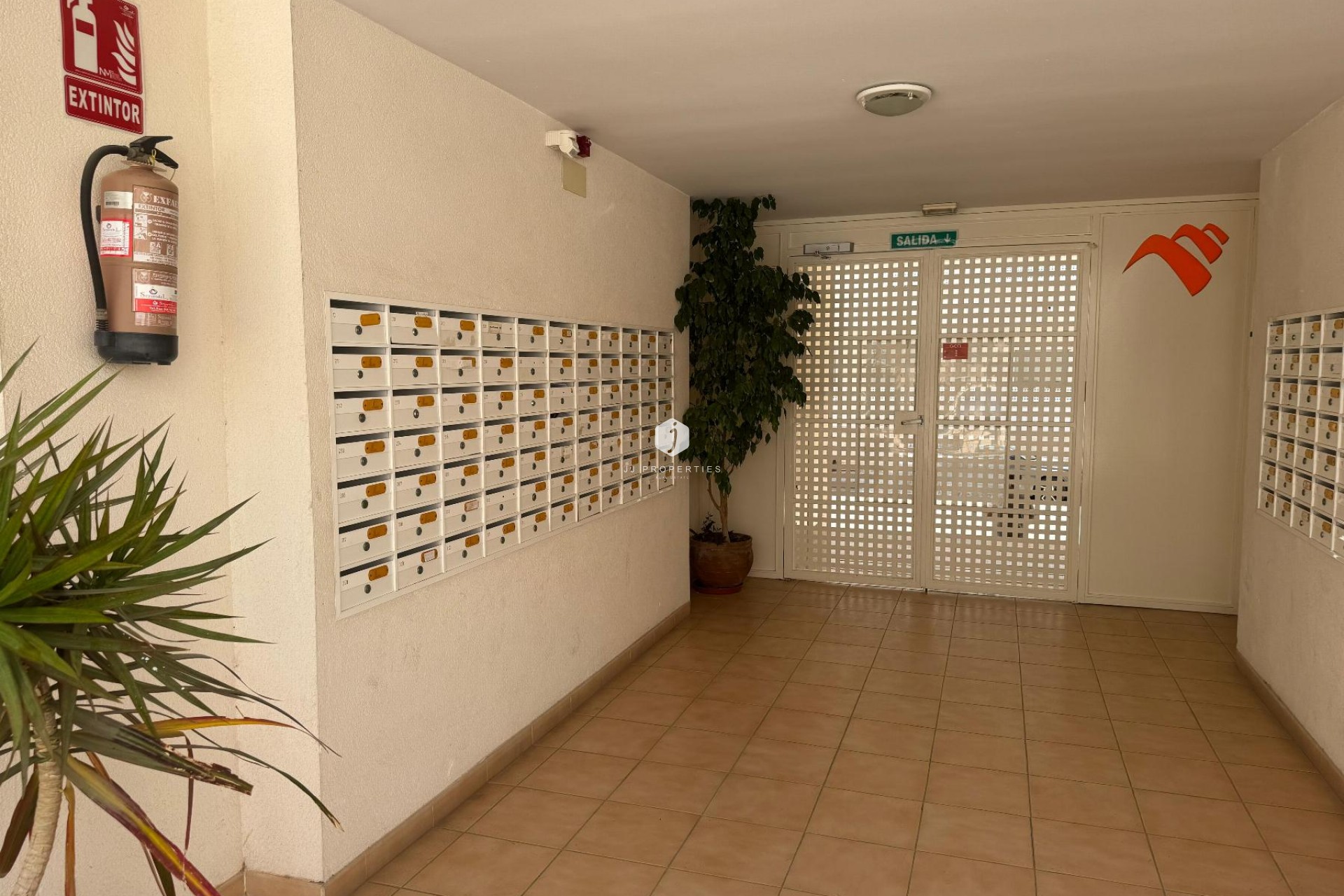 Resale - Apartment / flat -
Almoradí - Inland