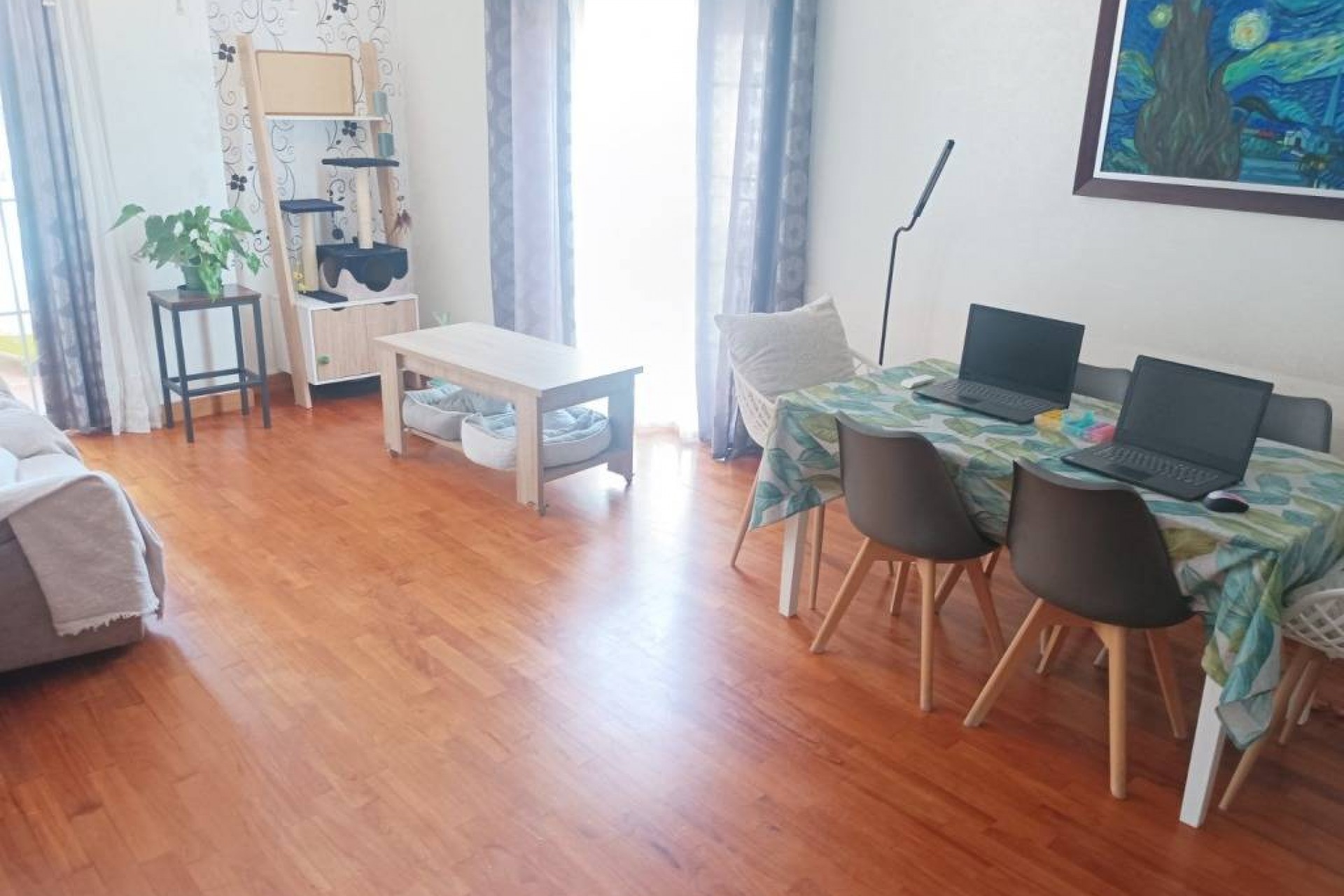 Resale - Apartment / flat -
Almoradí