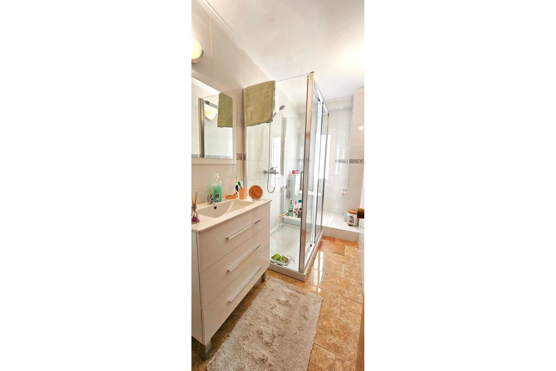 Resale - Apartment / flat -
Bigastro - Comunidad Valenciana