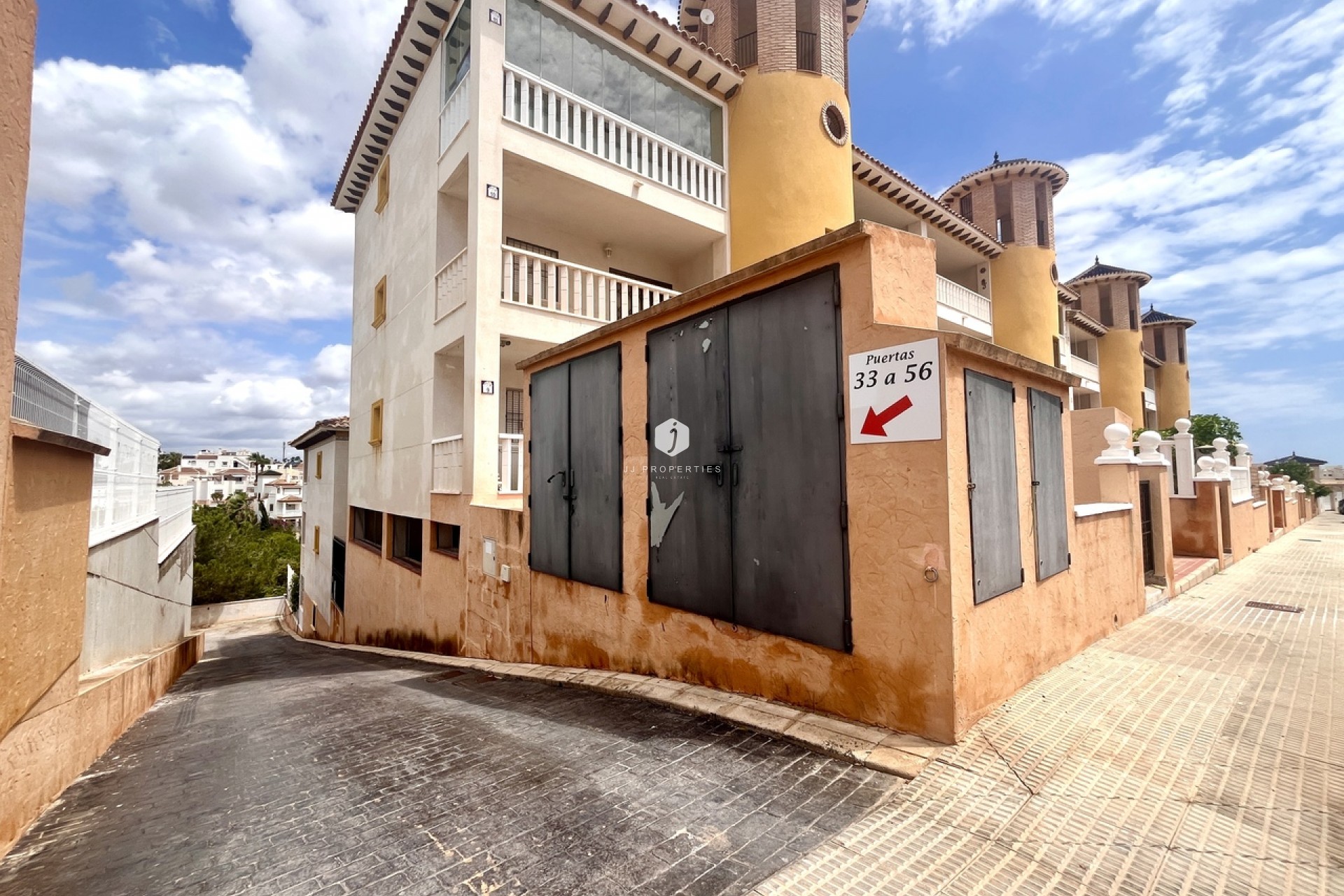 Resale - Apartment / flat -
Cabo Roig - Costa Blanca