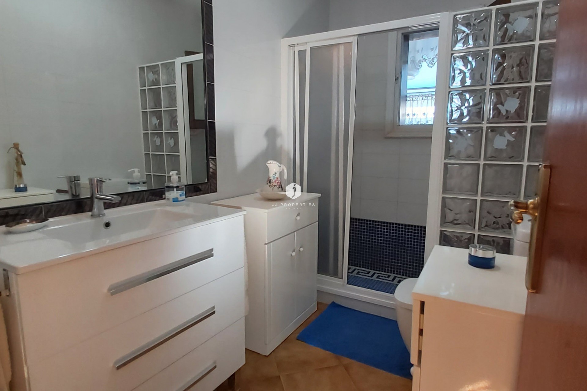 Resale - Apartment / flat -
Cabo Roig - Costa Blanca