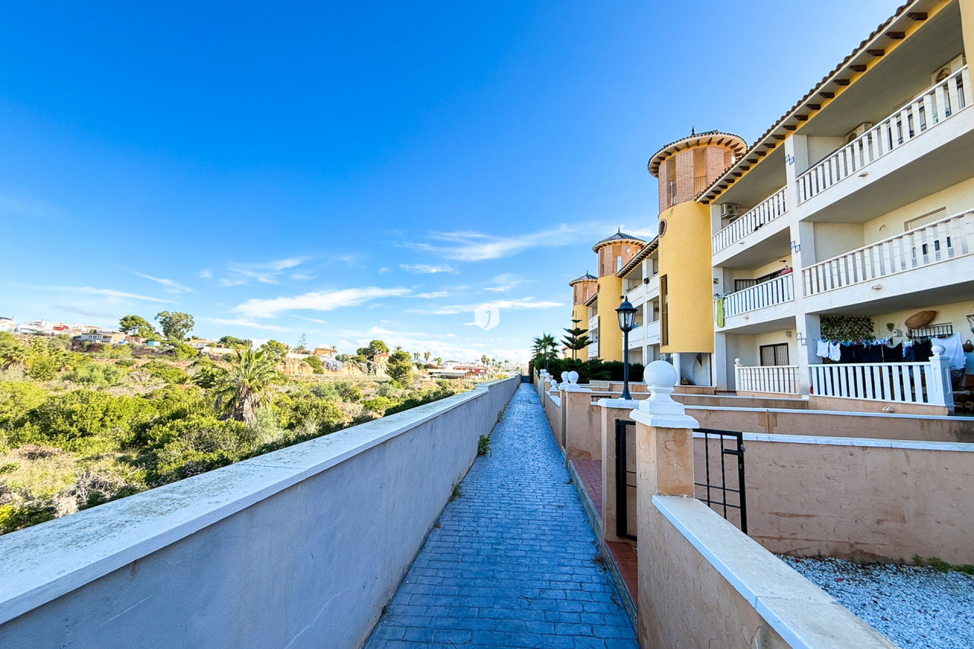 Resale - Apartment / flat -
Cabo Roig - Costa Blanca