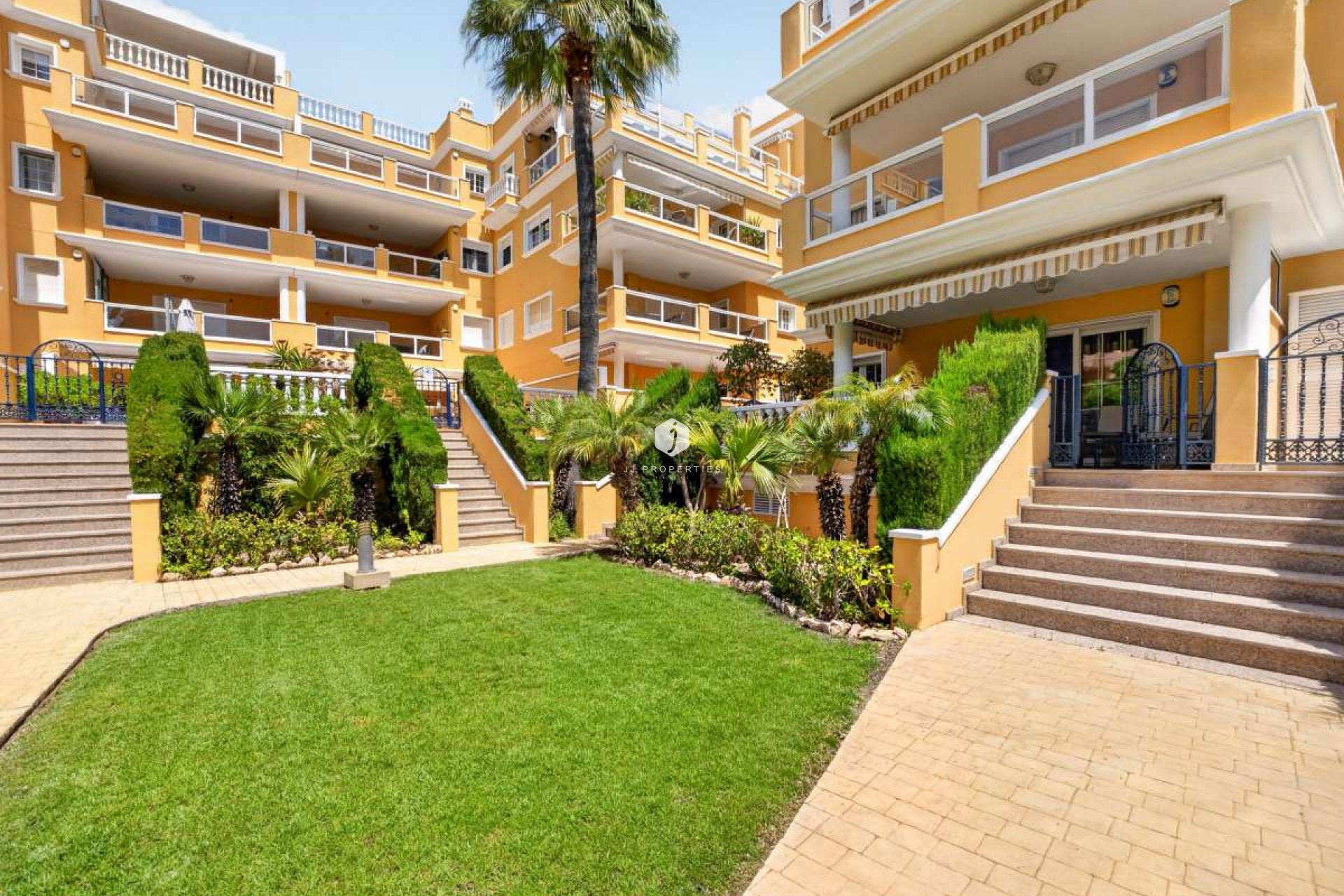 Resale - Apartment / flat -
Cabo Roig - Costa Blanca