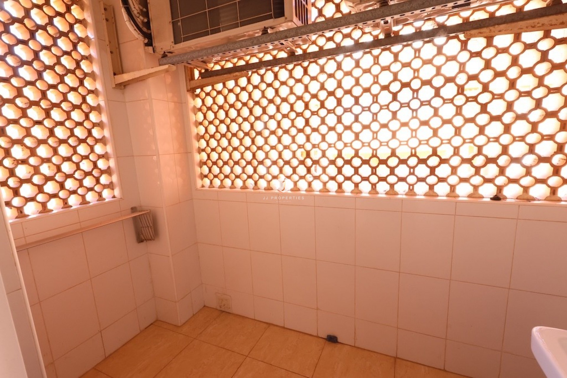 Resale - Apartment / flat -
Campoamor - Costa Blanca