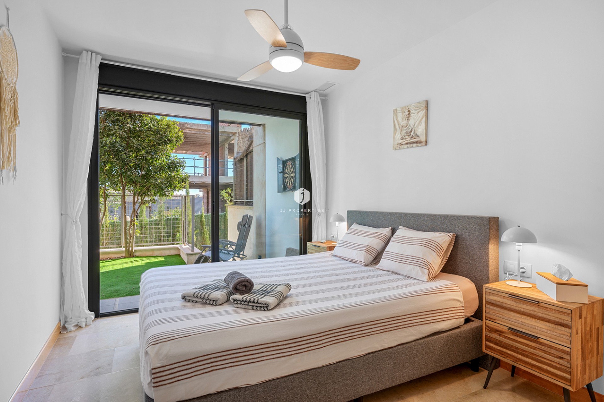 Resale - Apartment / flat -
Campoamor - Costa Blanca