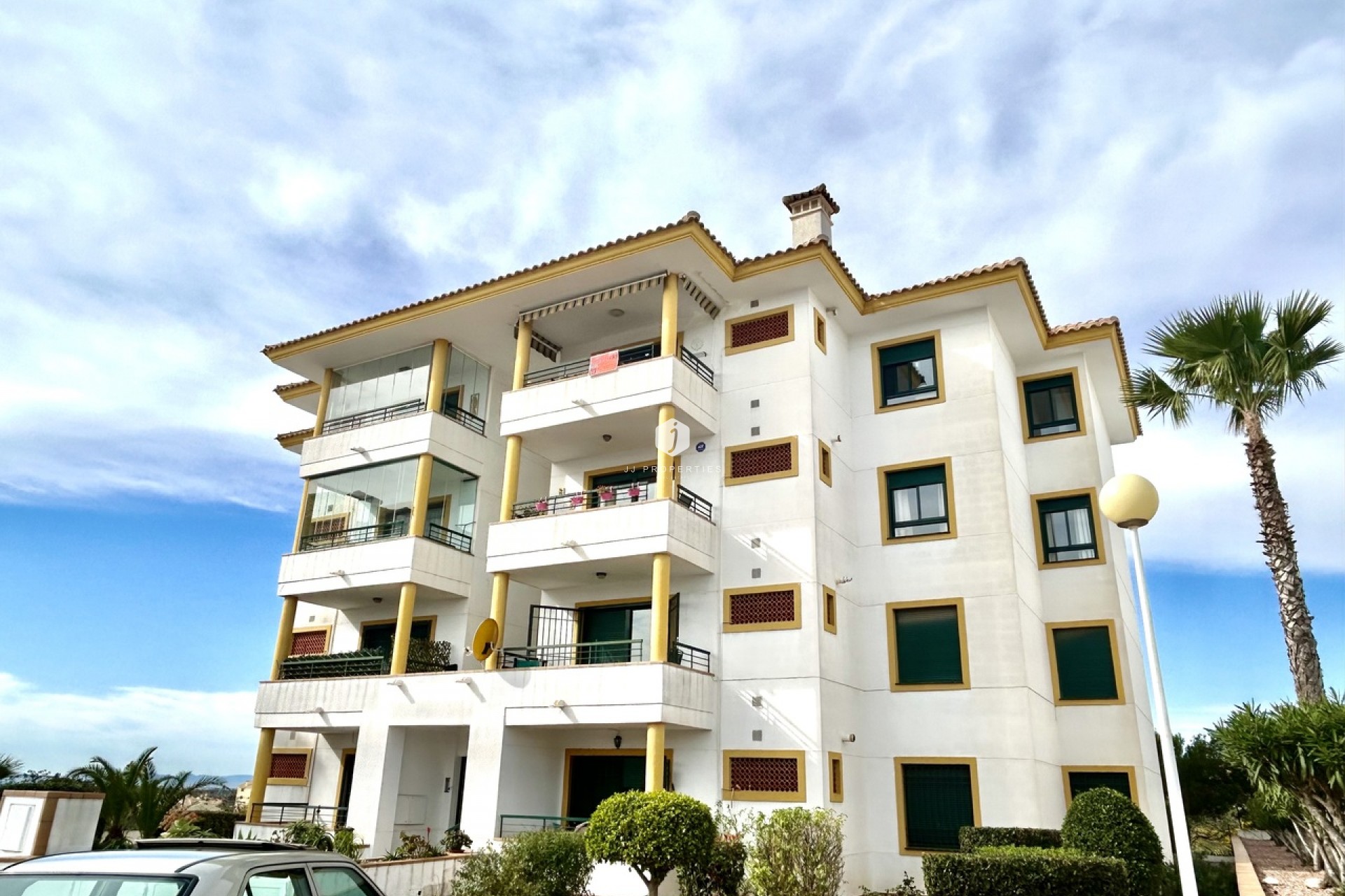 Resale - Apartment / flat -
Campoamor - Costa Blanca
