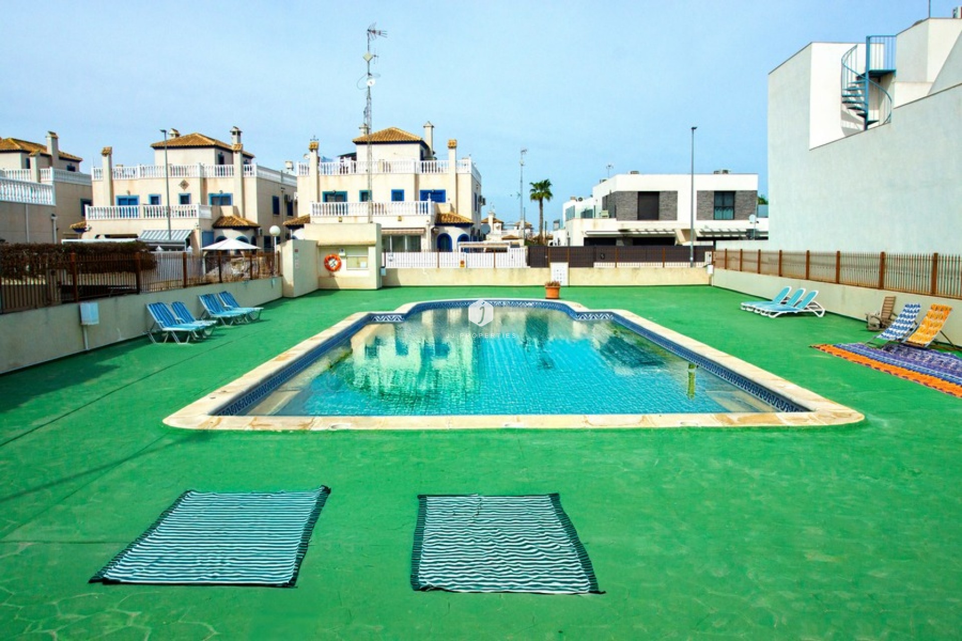 Resale - Apartment / flat -
Daya Vieja - Costa Blanca