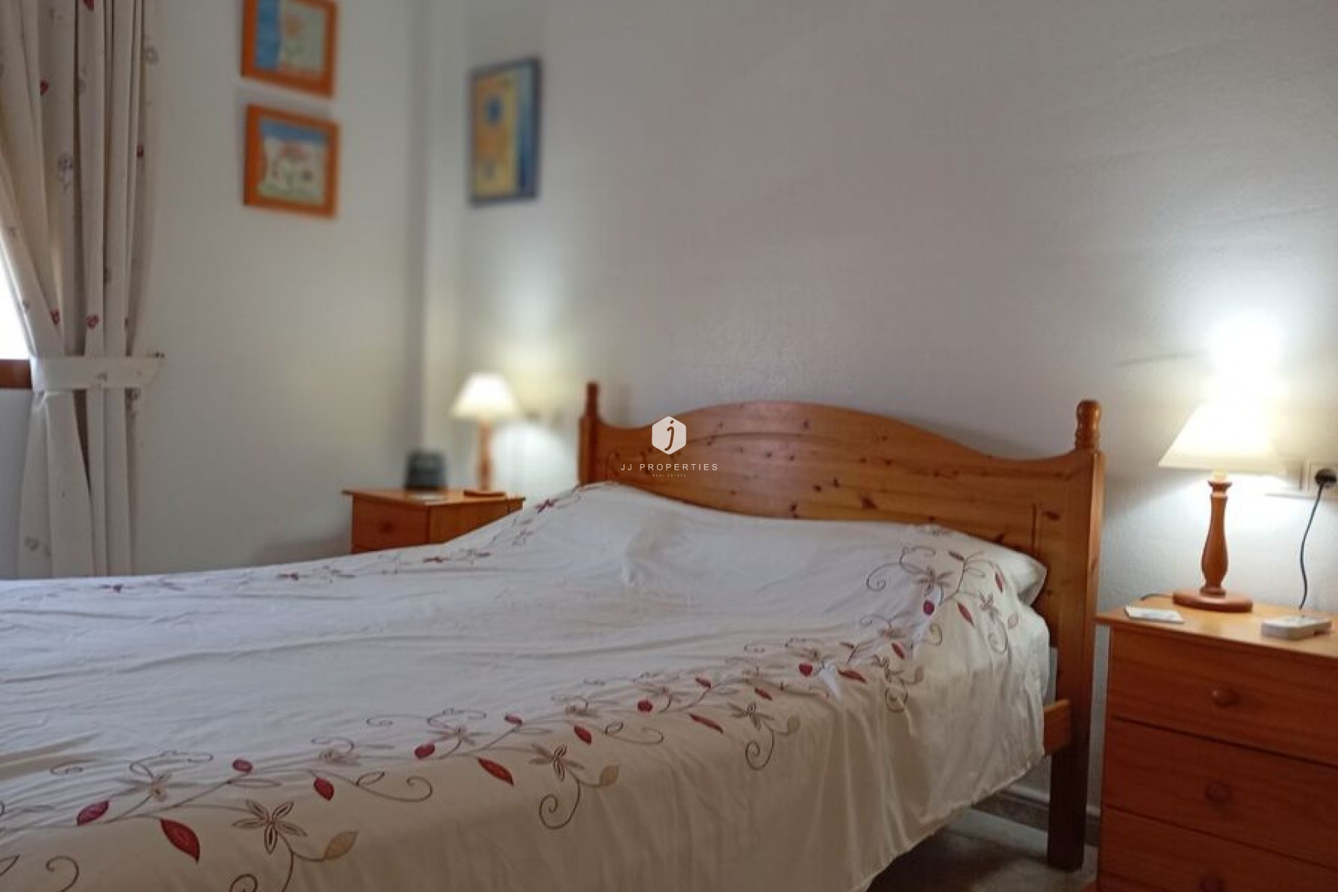 Resale - Apartment / flat -
Daya Vieja - Costa Blanca