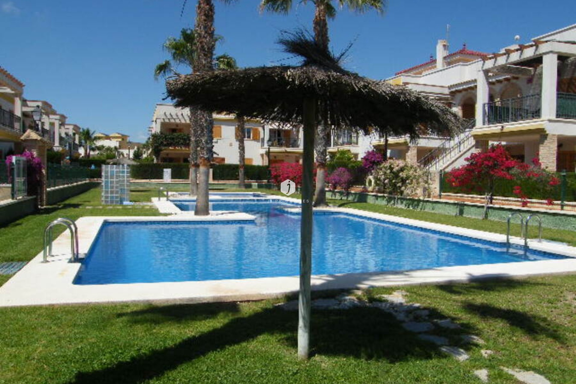 Resale - Apartment / flat -
Daya Vieja - Costa Blanca