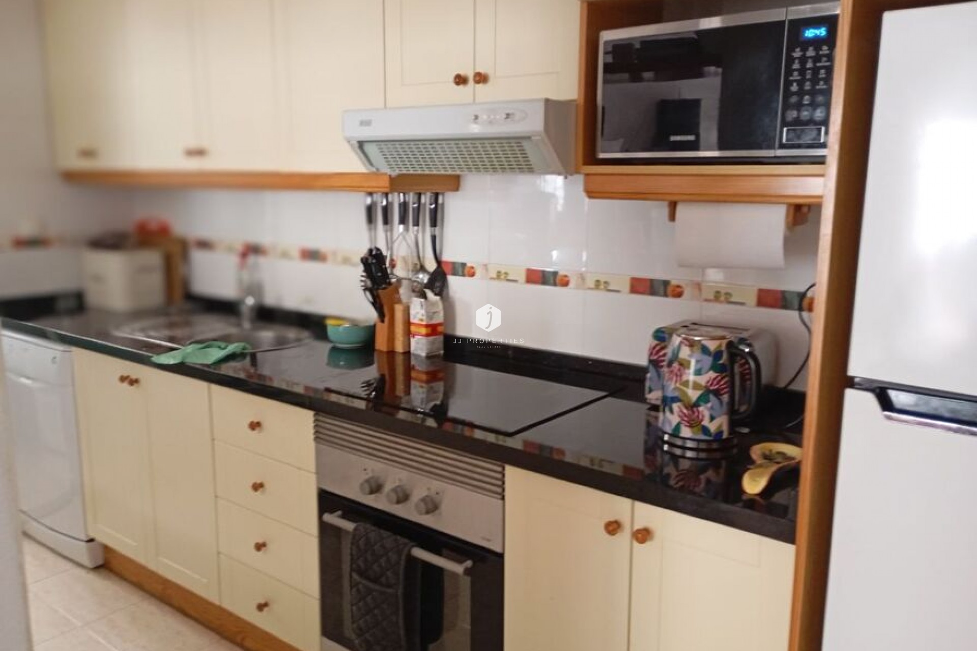 Resale - Apartment / flat -
Daya Vieja - Costa Blanca