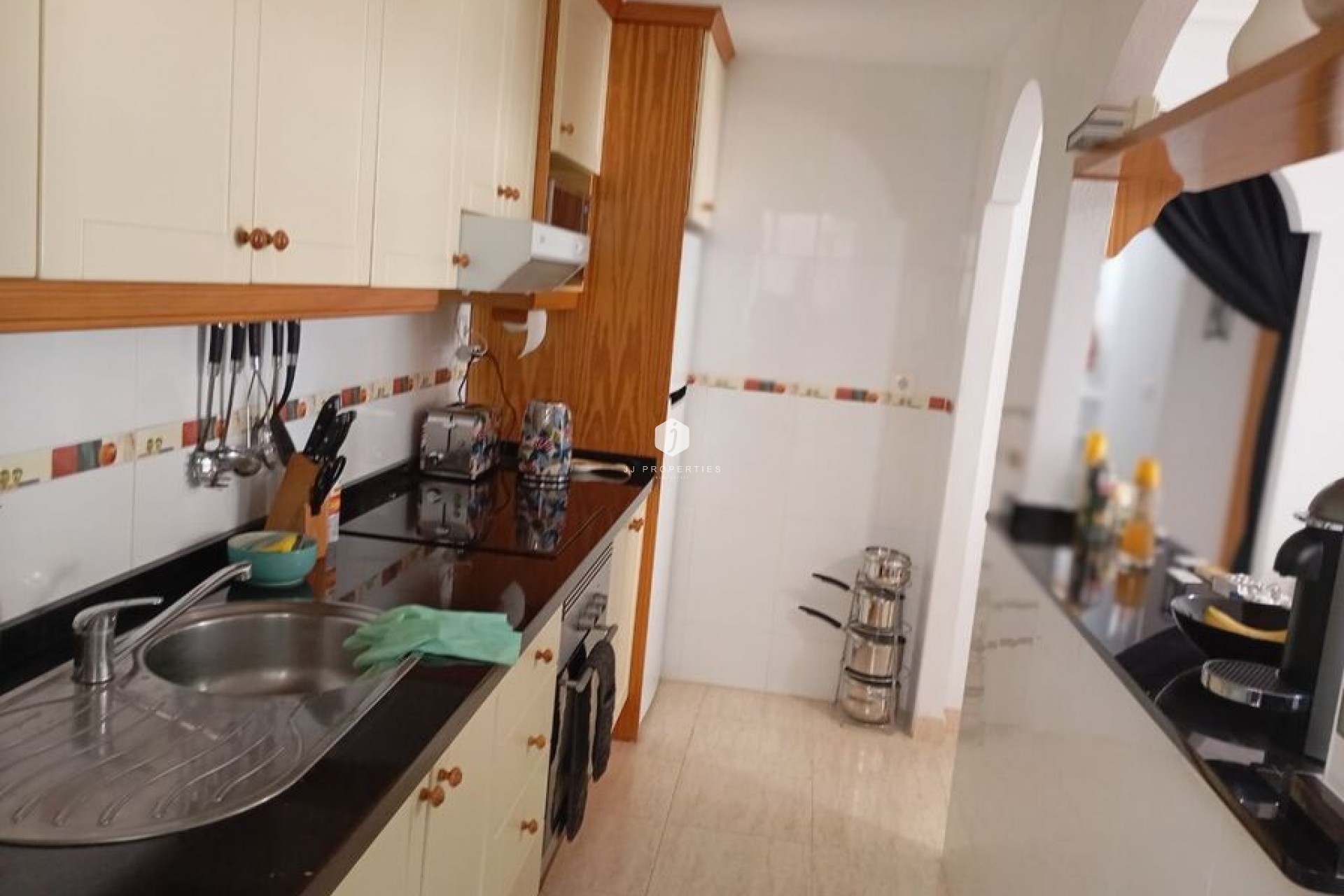 Resale - Apartment / flat -
Daya Vieja - Costa Blanca