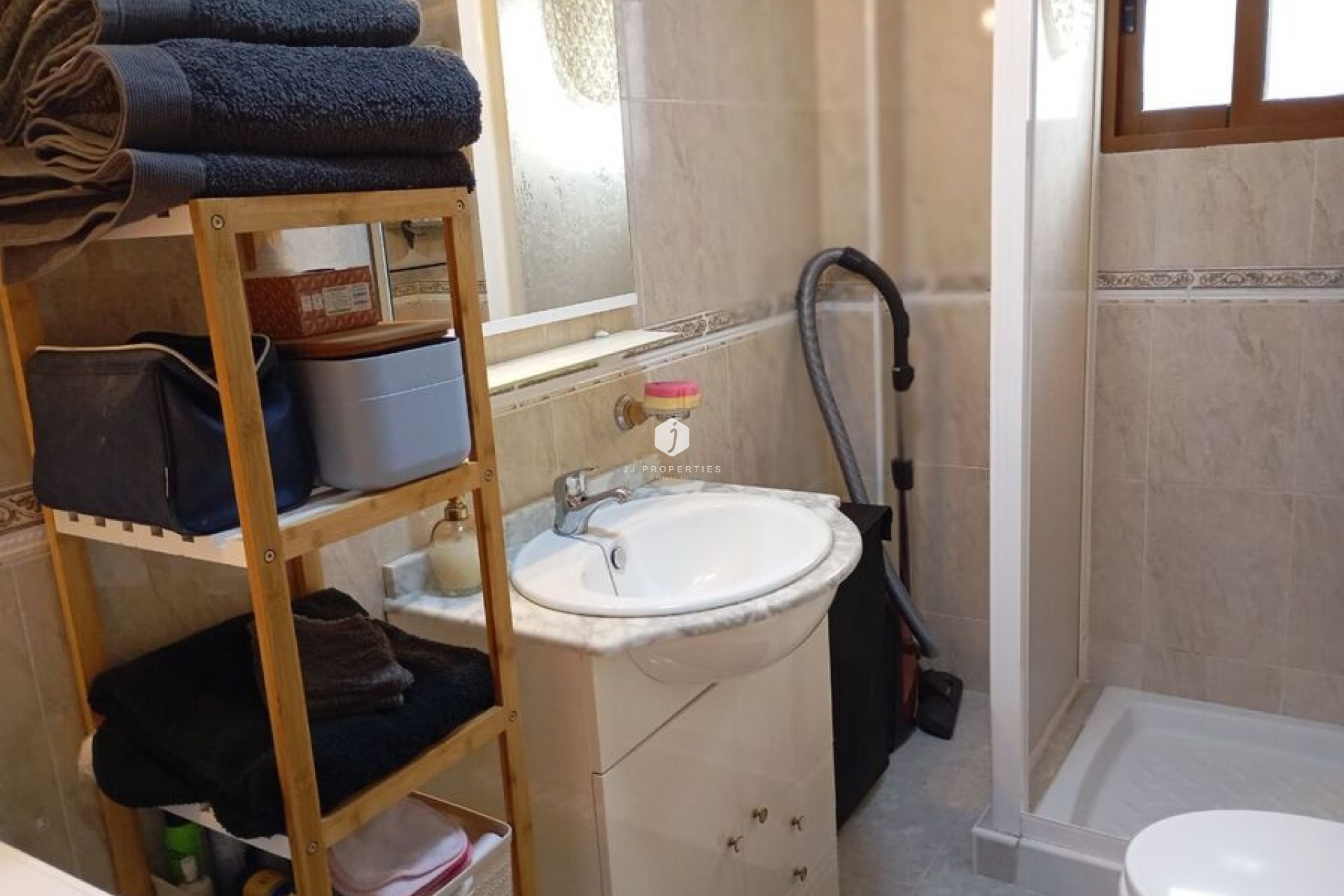 Resale - Apartment / flat -
Daya Vieja - Costa Blanca