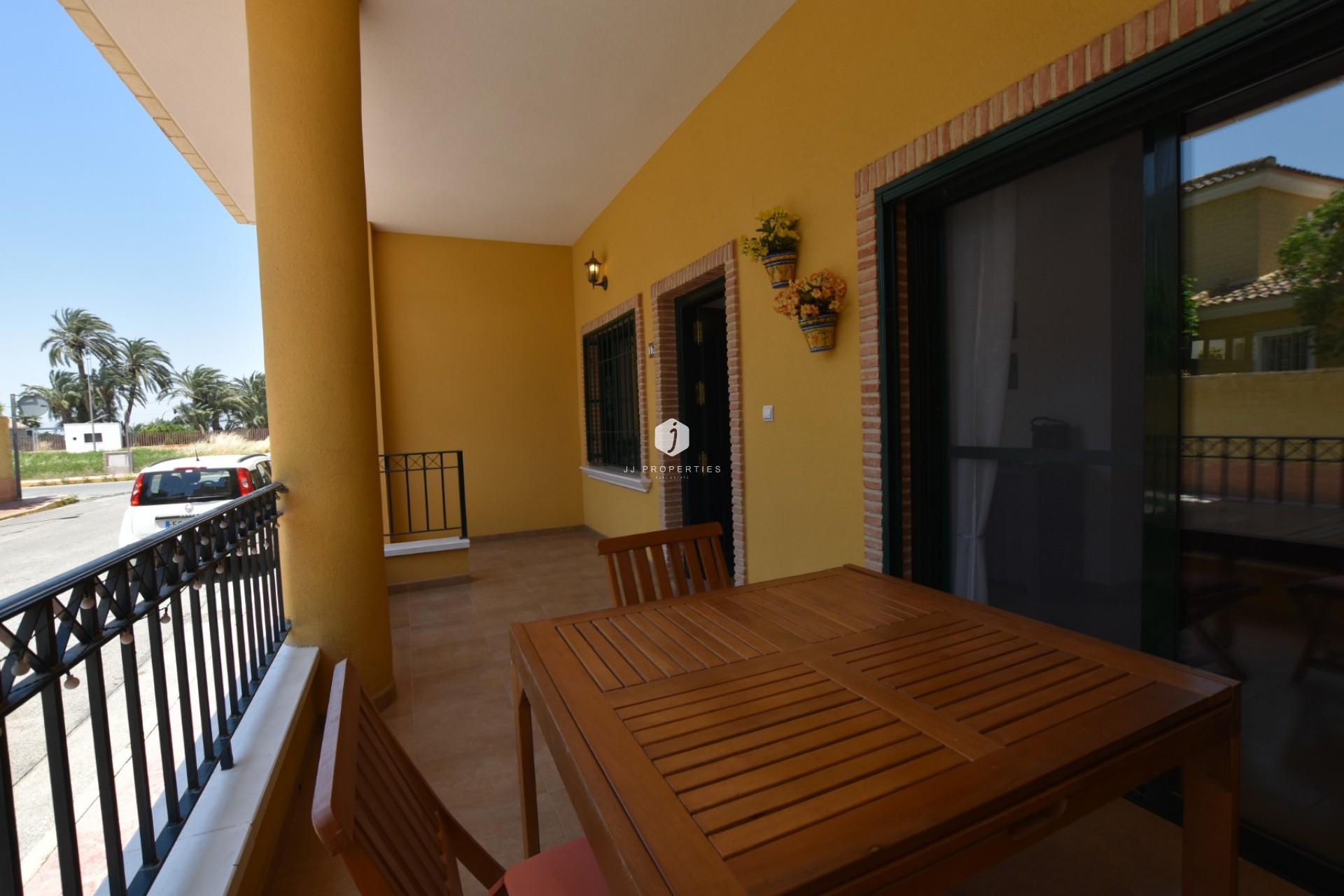 Resale - Apartment / flat -
Daya Vieja - Costa Blanca