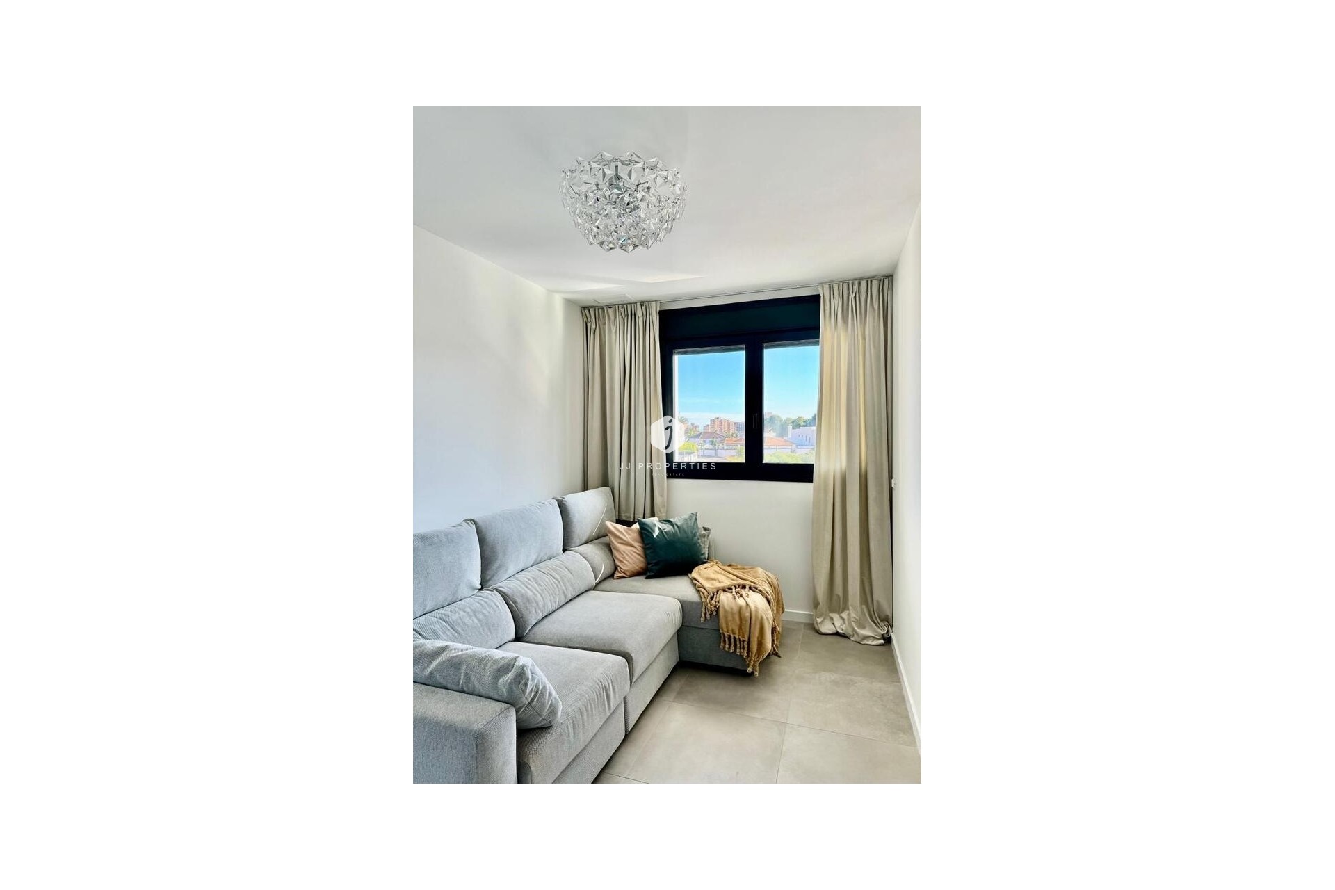 Resale - Apartment / flat -
Dehesa de Campoamor - Costa Blanca