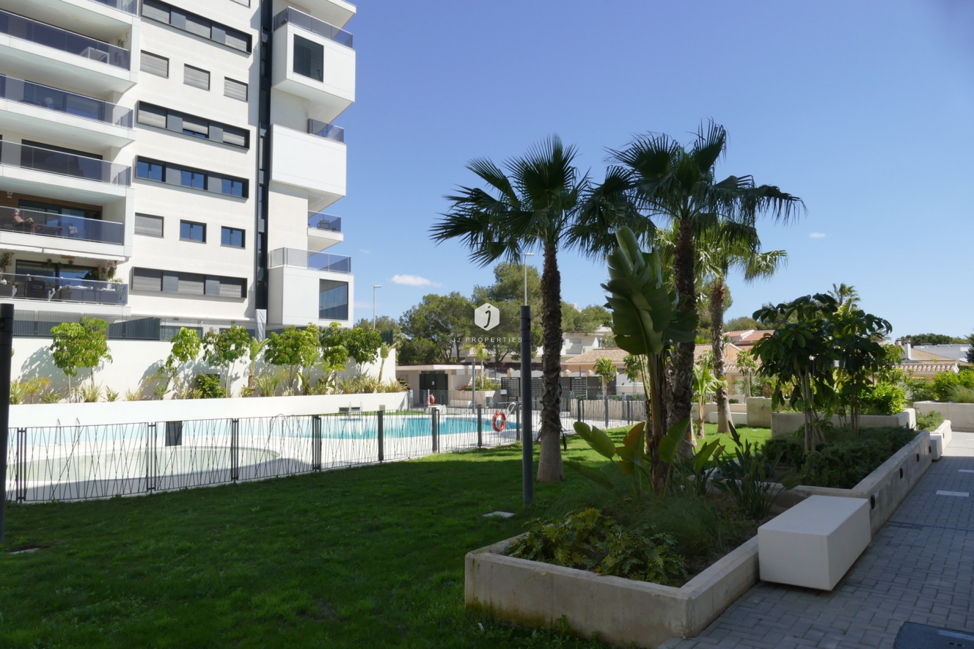 Resale - Apartment / flat -
Dehesa de Campoamor - Costa Blanca