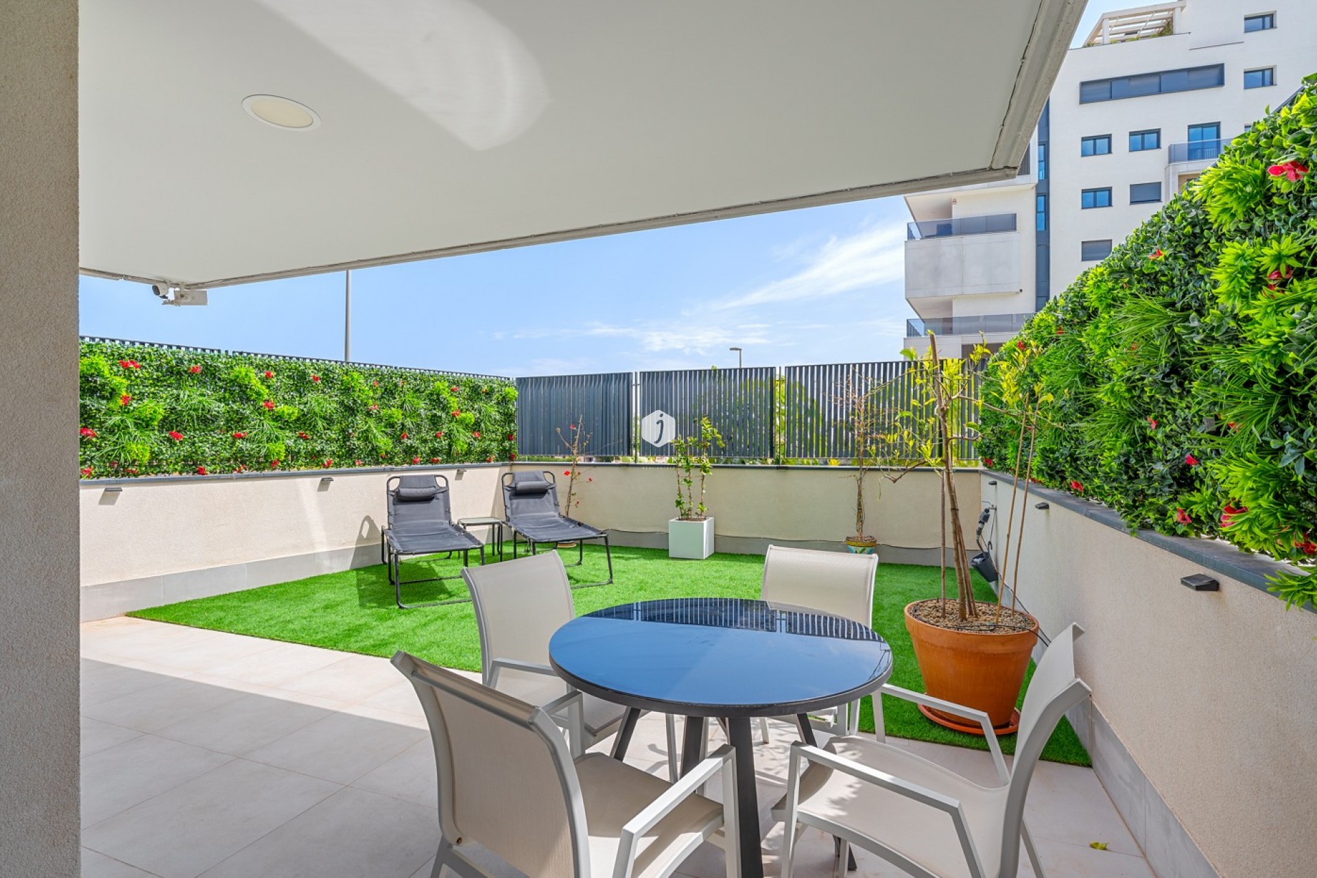 Resale - Apartment / flat -
Dehesa de Campoamor - Costa Blanca