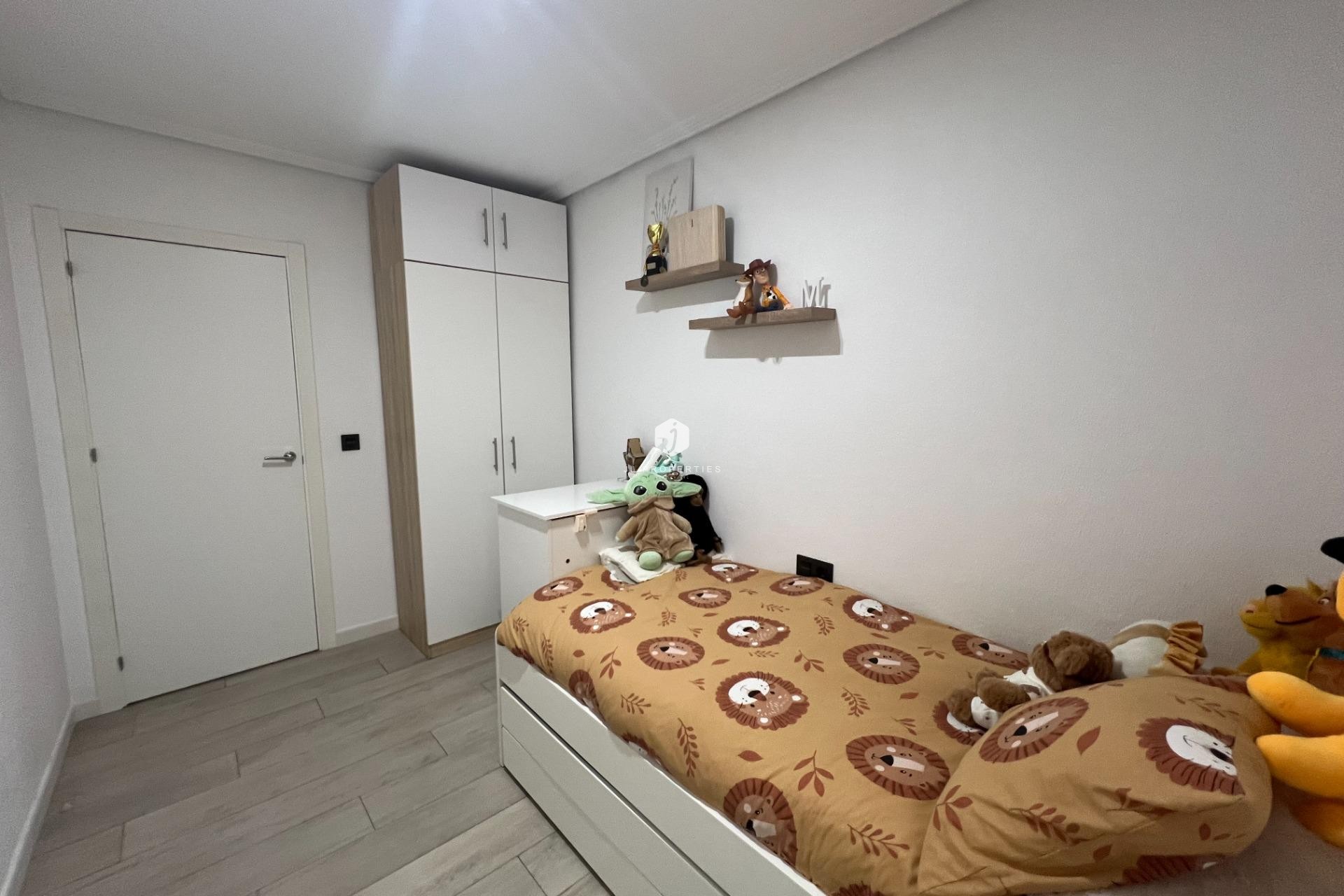 Resale - Apartment / flat -
Dolores - Comunidad Valenciana
