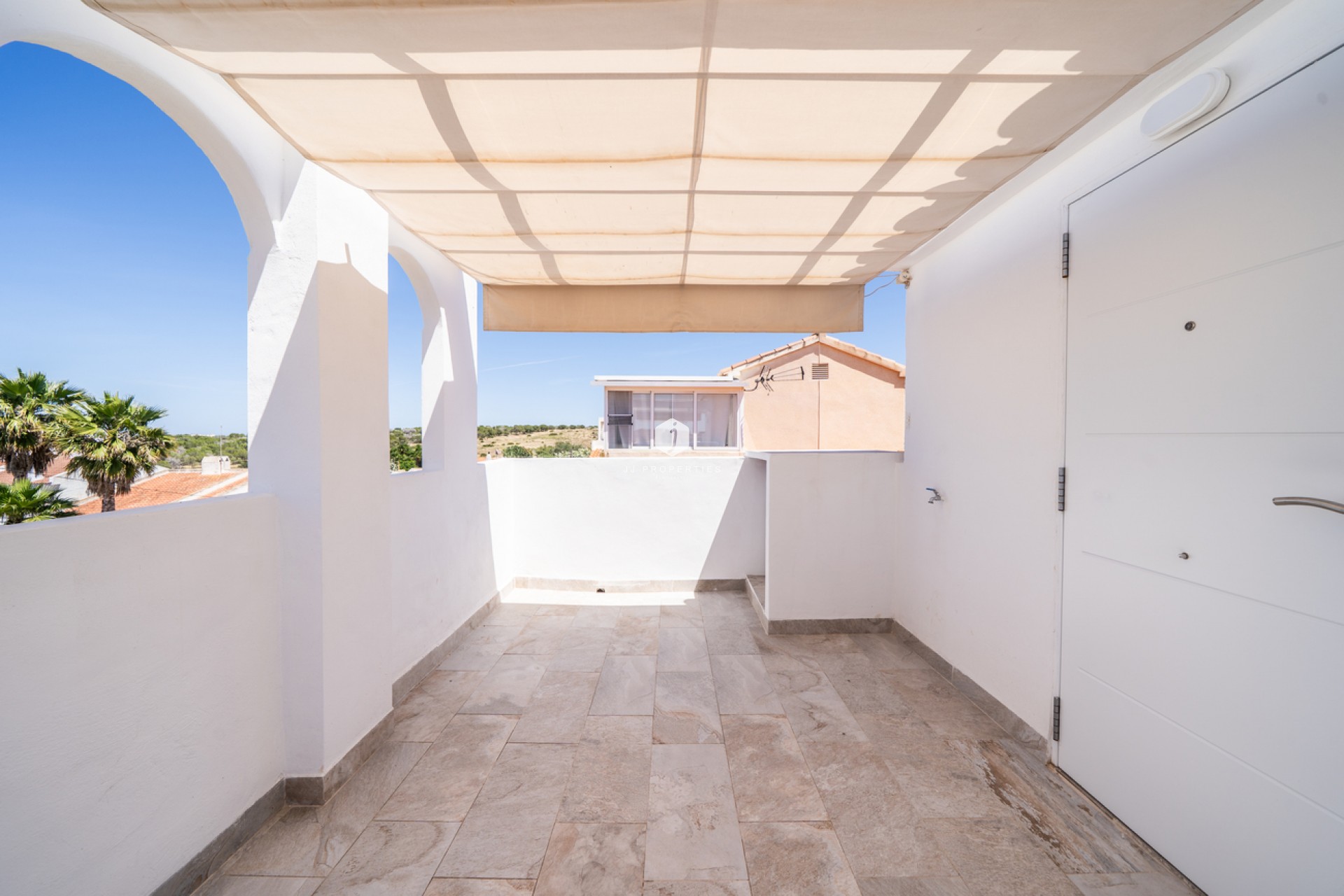 Resale - Apartment / flat -
El Chaparral - Costa Blanca