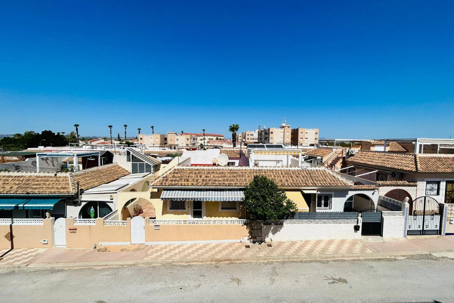 Resale - Apartment / flat -
El Chaparral - Inland