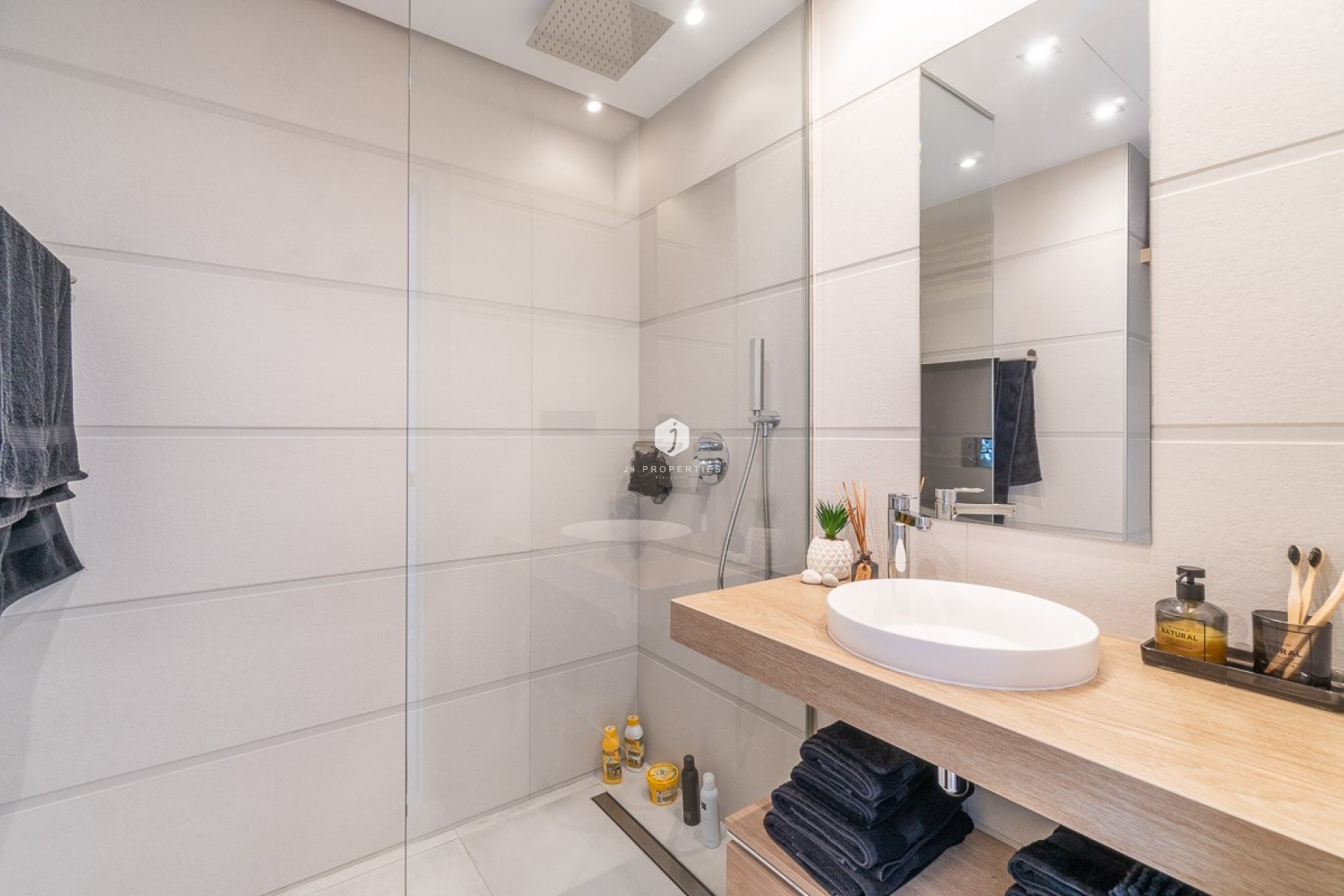 Resale - Apartment / flat -
El Raso - Costa Blanca