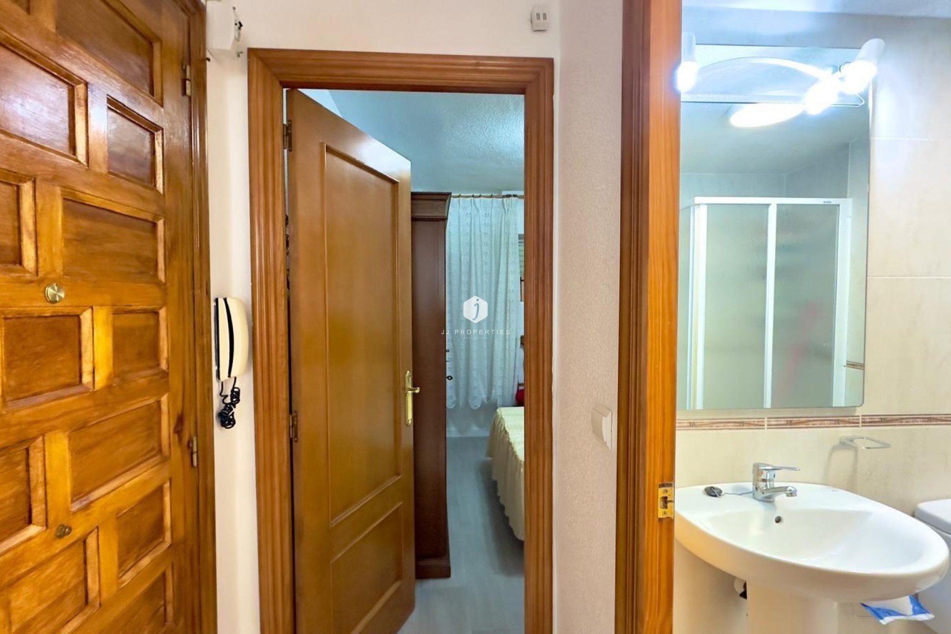 Resale - Apartment / flat -
Guardamar del Segura - Centro