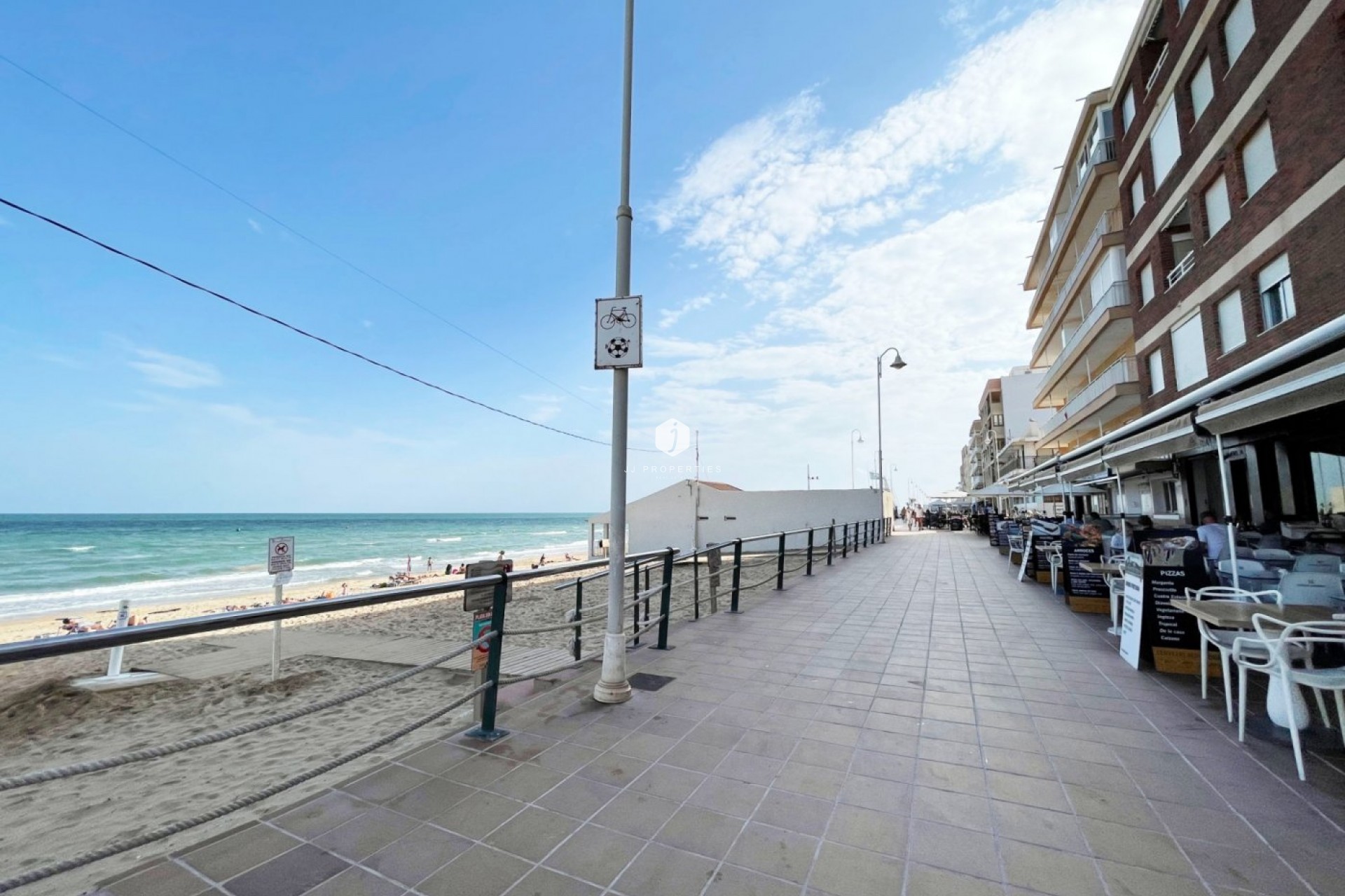 Resale - Apartment / flat -
Guardamar del Segura - Playa