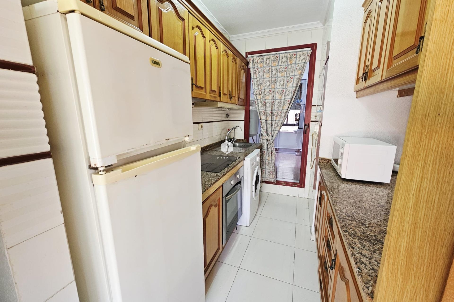 Resale - Apartment / flat -
Guardamar del Segura - Pueblo